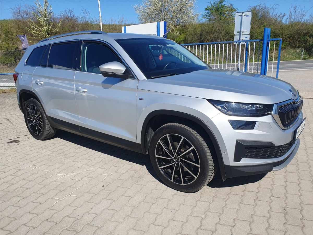 Škoda Kodiaq, 2,0 SUPER VÝBAVA- 65 TIS  KM!! - fotka 2