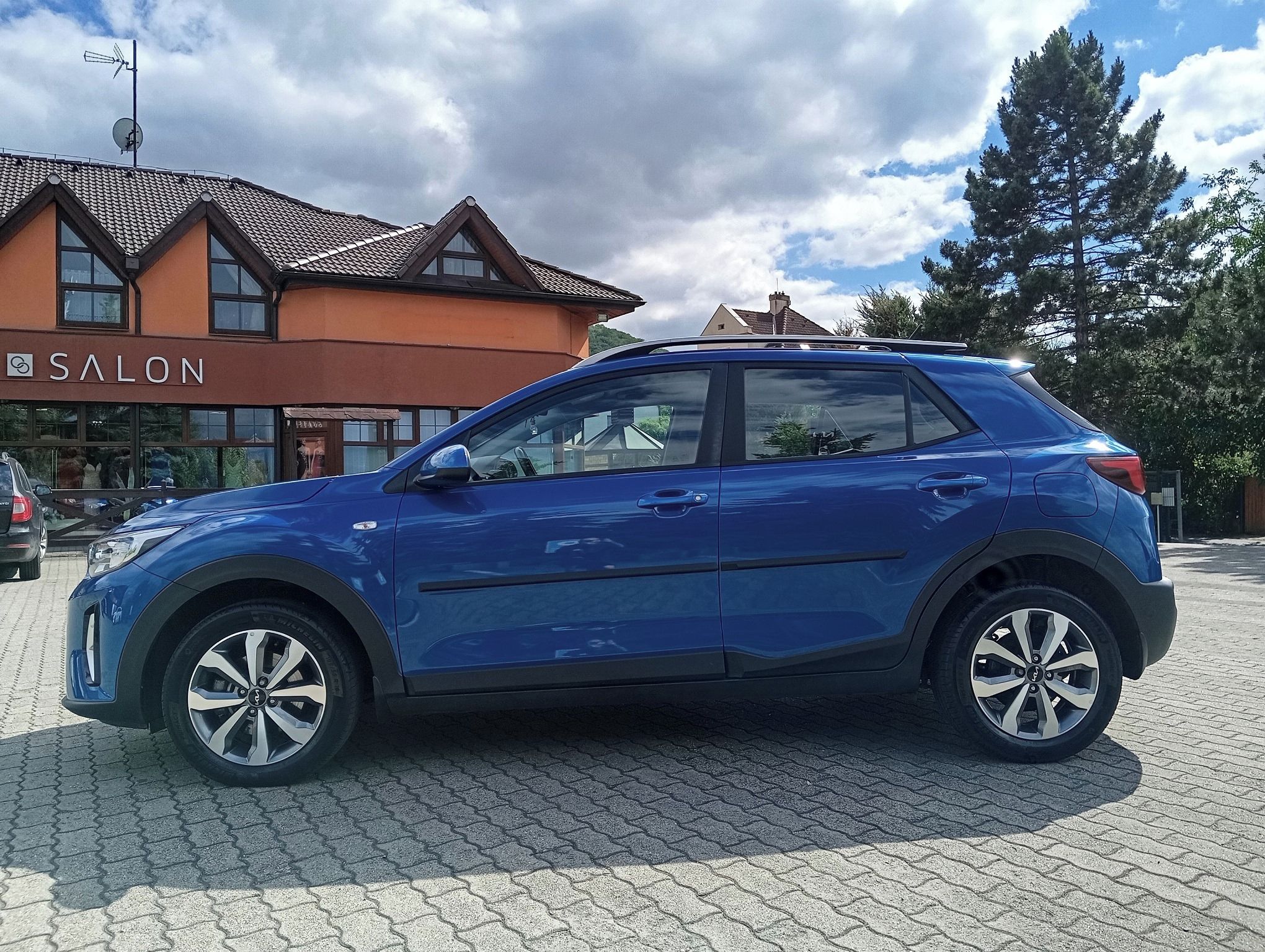 Kia Stonic, 1.2 DPi SPIN 2023 1. majitel - fotka 5