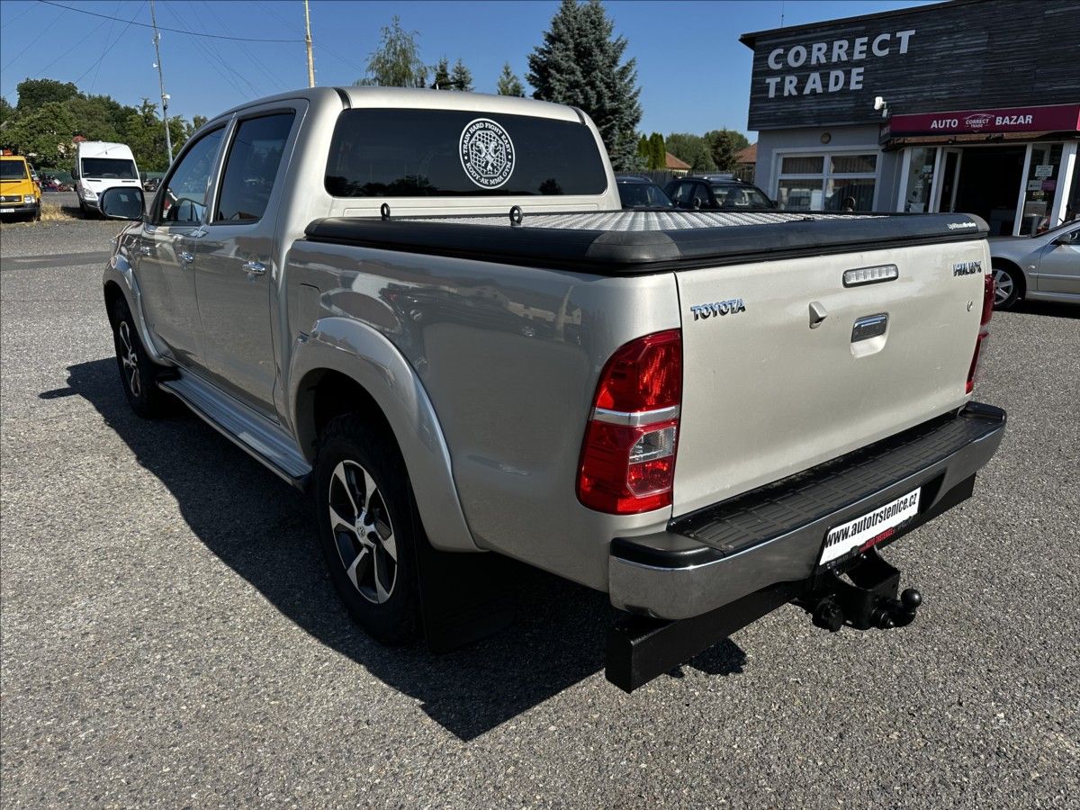 Toyota Hilux, 3,0 D-4D-PO ROZVODECH-PŮVOD ČR - fotka 3