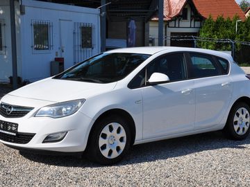 1.4i 16V 74kW 5dv.