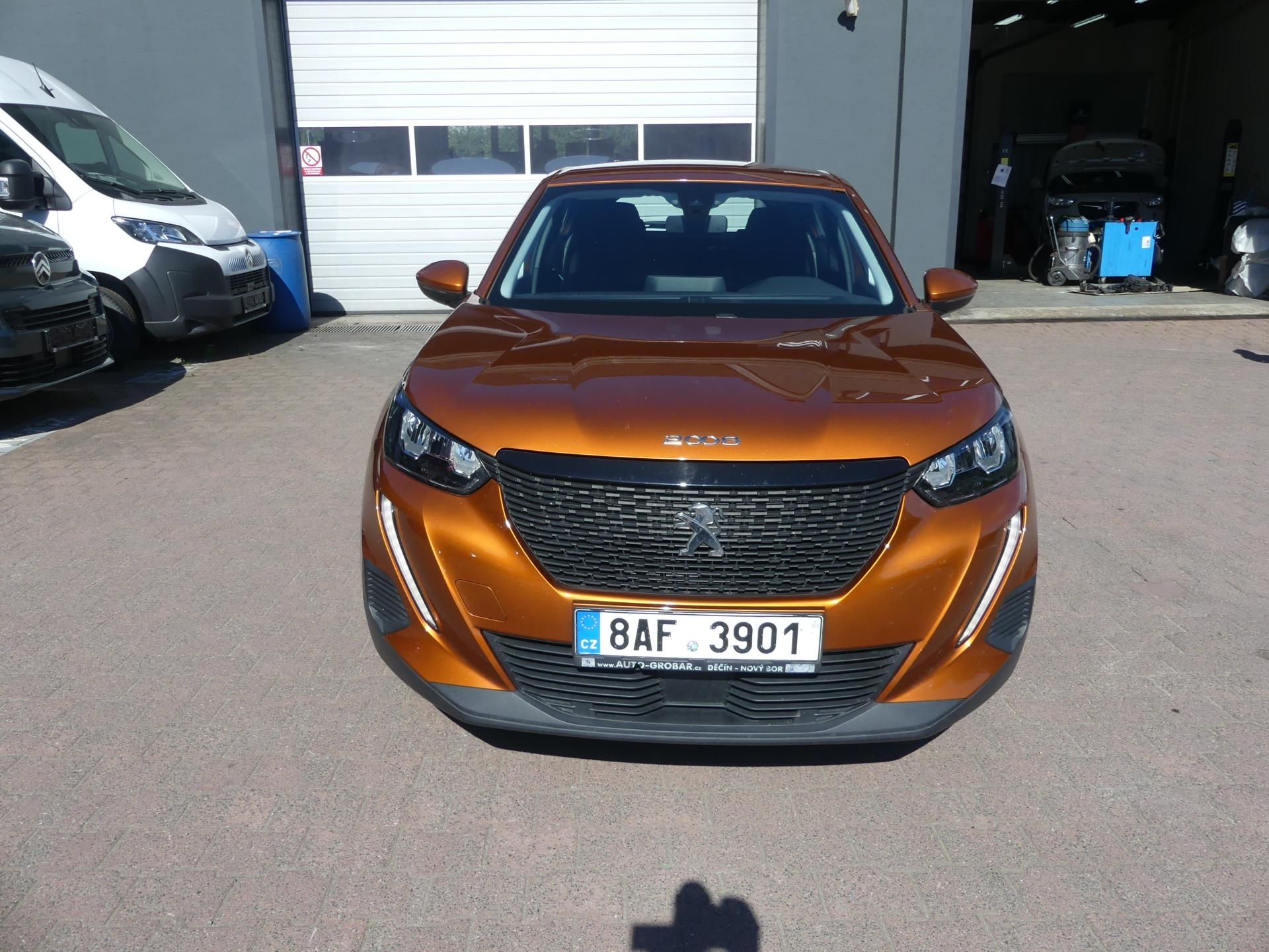 Peugeot 2008, 1,2 PureTech MAN6 - fotka 2