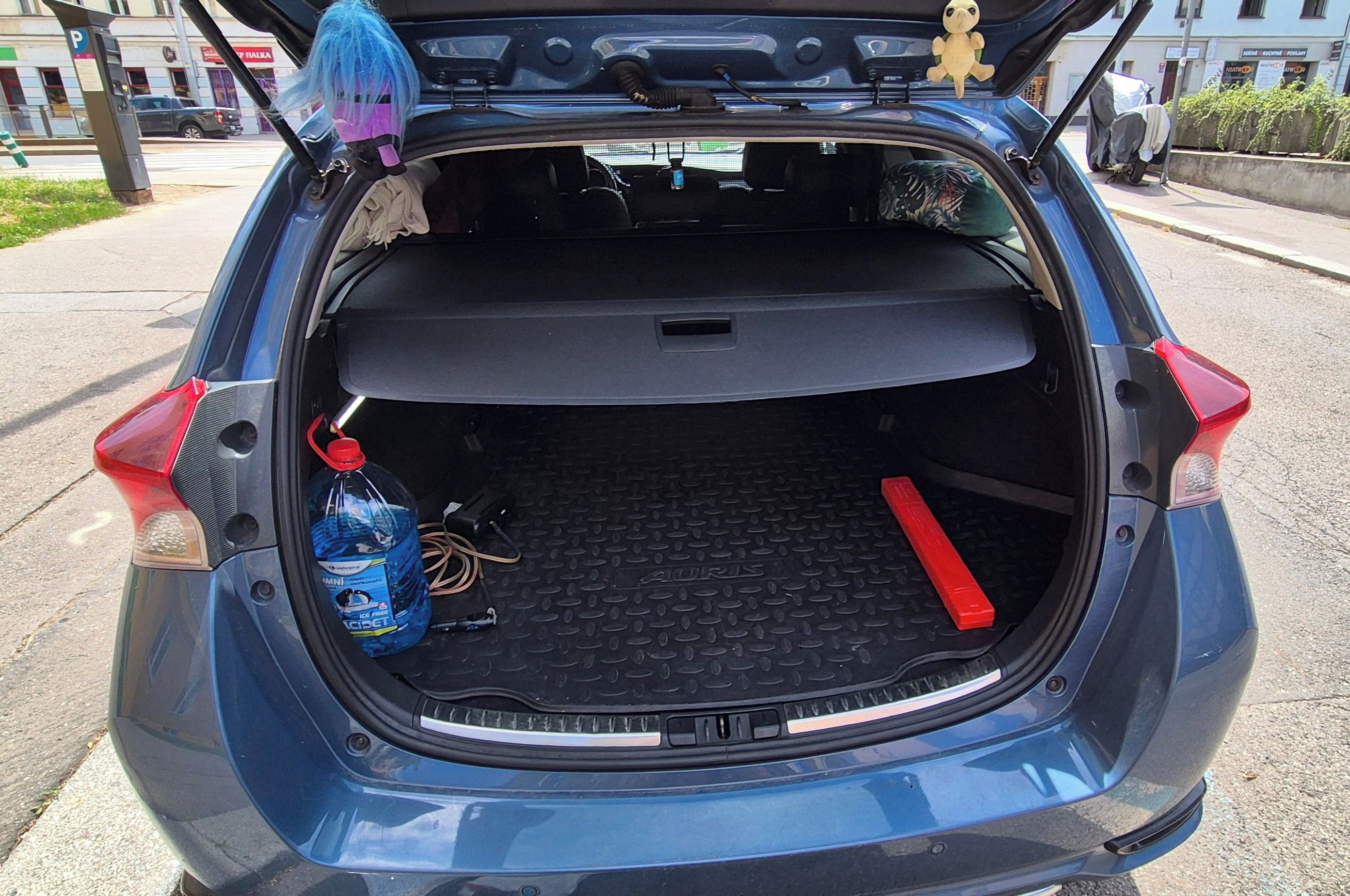 Toyota Auris, Toyota auris touring hybrid - fotka 5