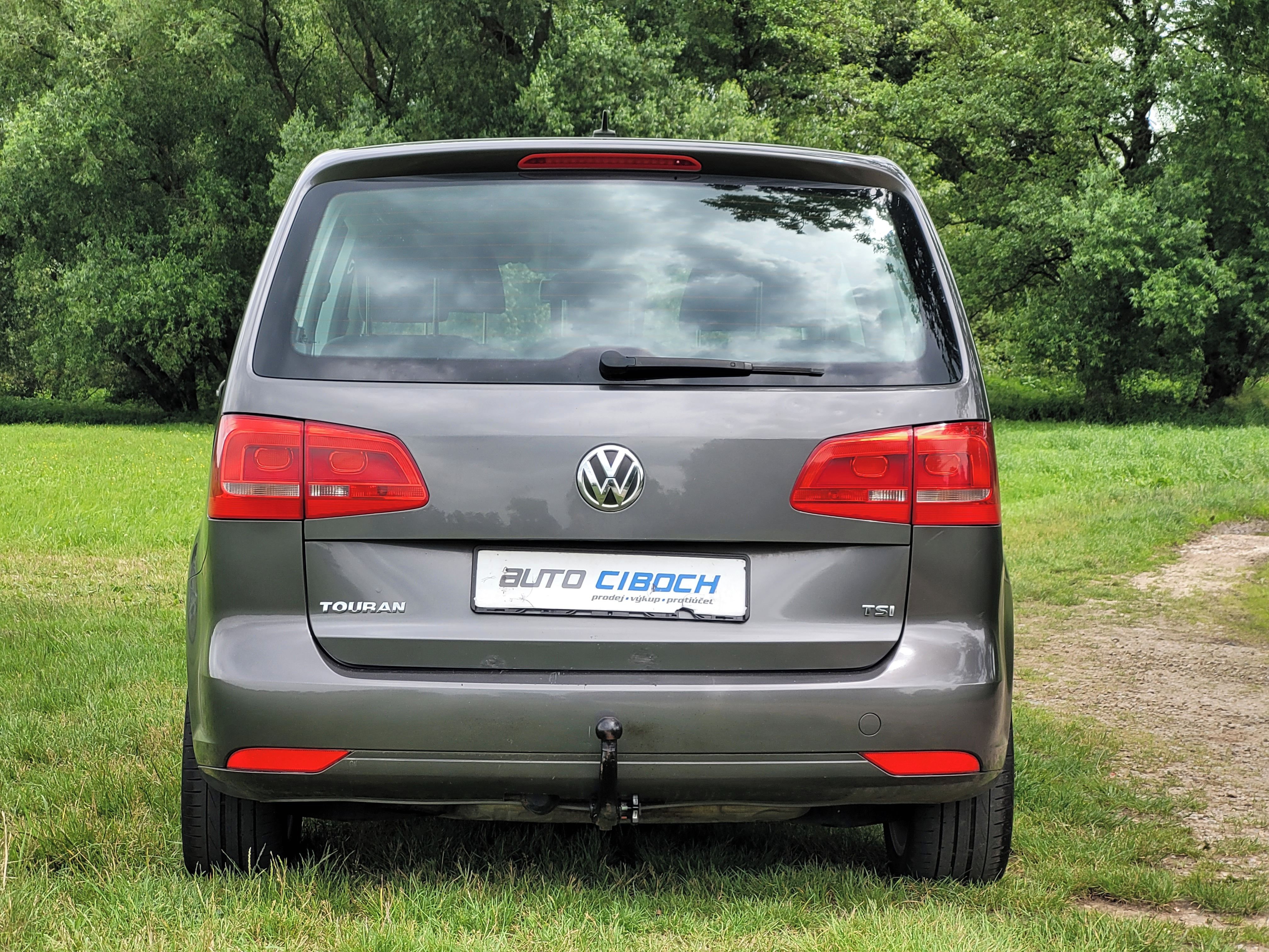 Volkswagen Touran - fotka 3