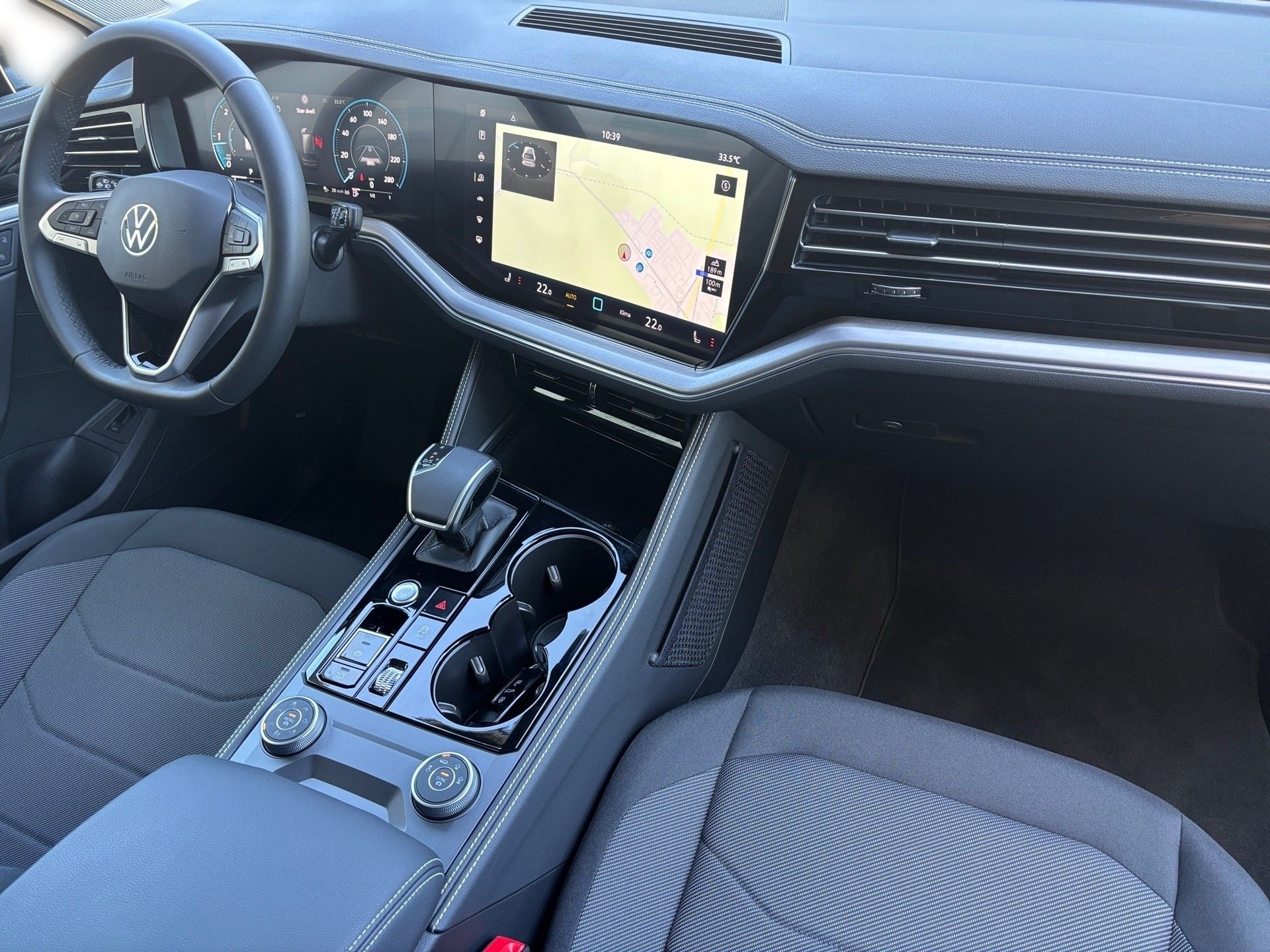 Volkswagen Touareg, 3,0 TDI / 210 kW Friends DSG 4 - fotka 6