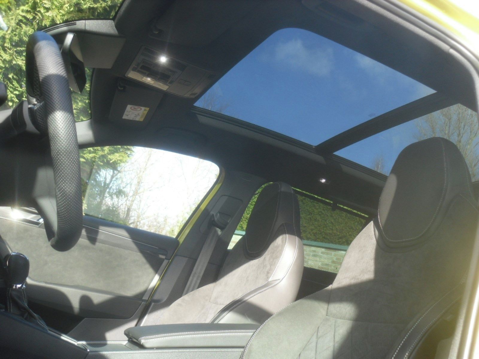 Škoda Superb, 4x4 SPORTLINE pan.,alcan.,taž - fotka 2
