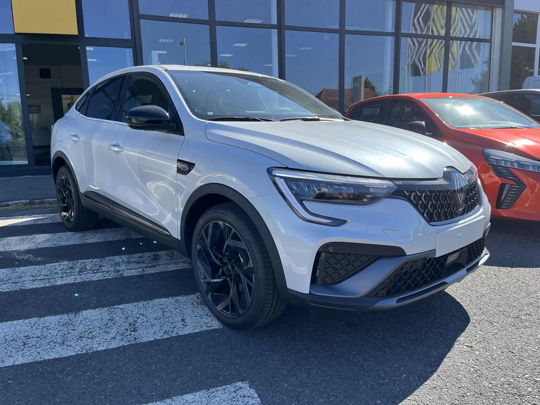 Renault Arkana, esprit Alpine E-Tech full hybr - fotka 3