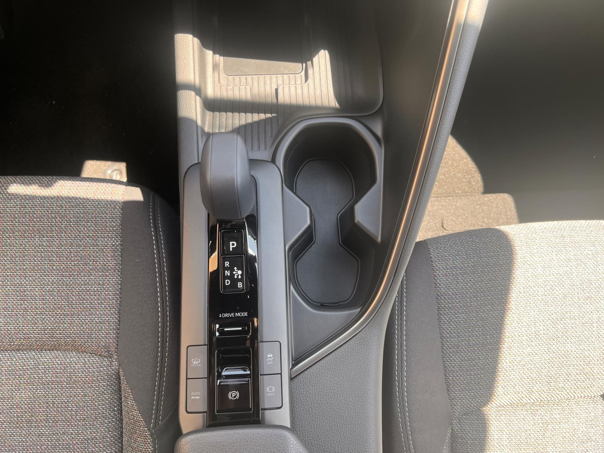 Toyota C-HR, 2,0 PHEV STYLE - fotka 6