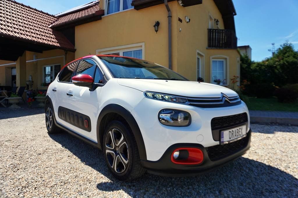 Citroën C3, SHINE 1,2 PT 60 kW
