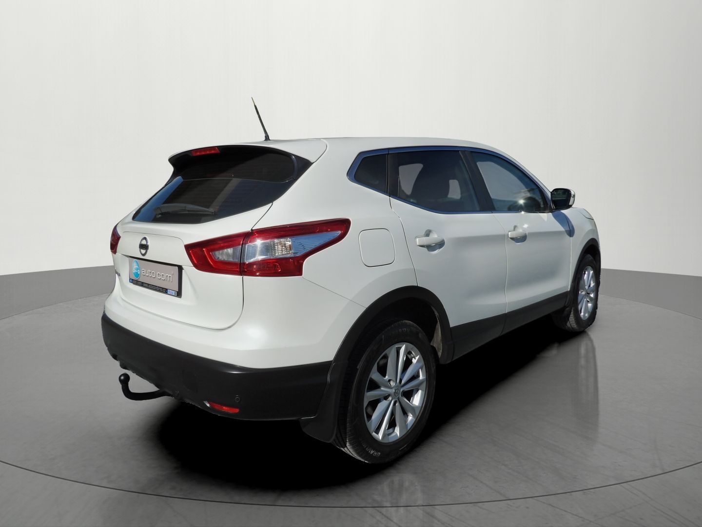 Nissan Qashqai, 1.6dCi 4WD Tažné Kamera ČR - fotka 4