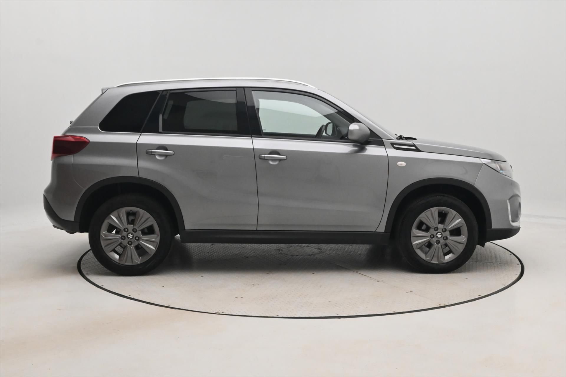 Suzuki Vitara, 1,4 HYBRID 95kW Active Záruka - fotka 4