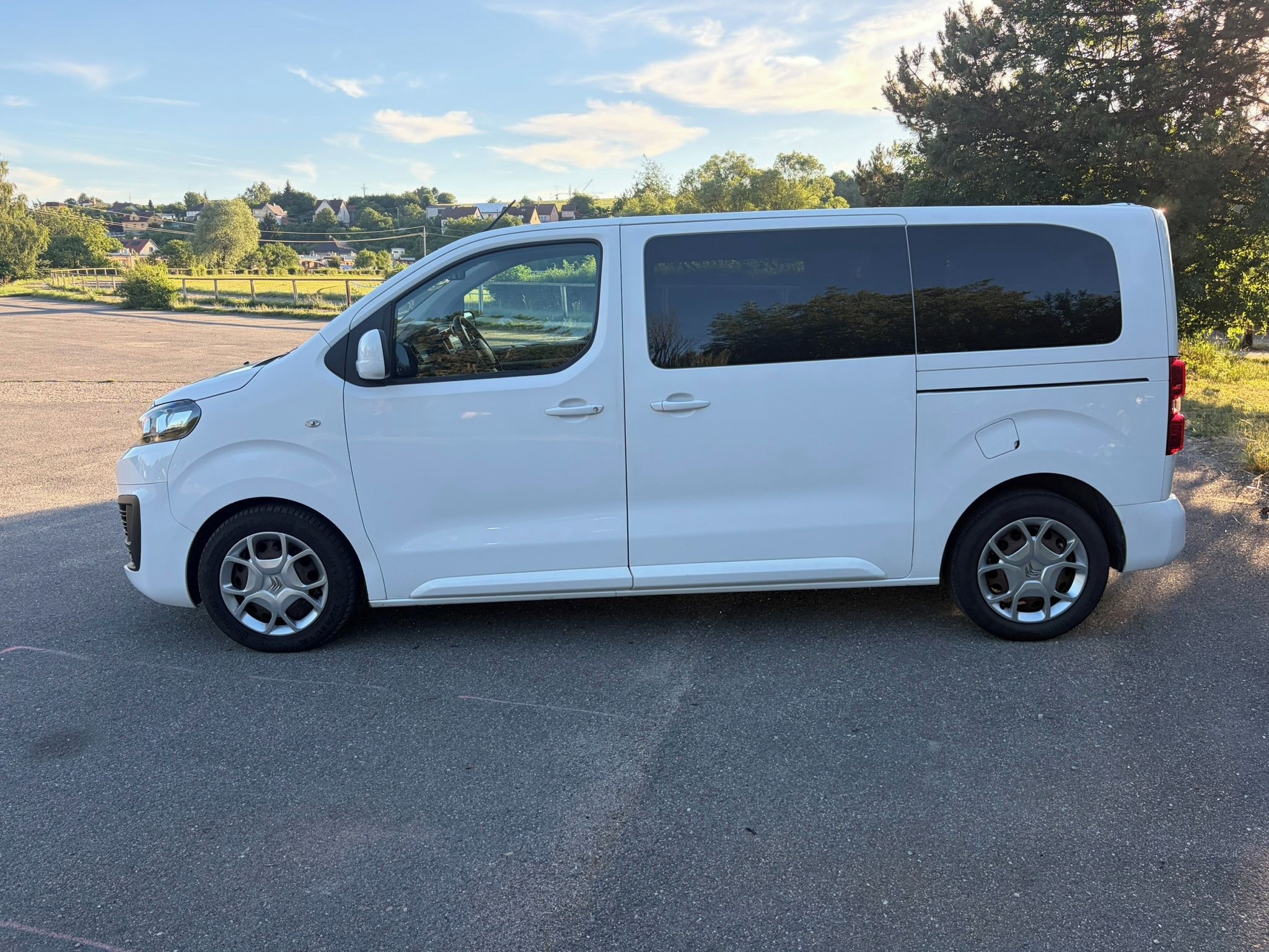 Citroën SpaceTourer, 2,0 HDi,ČR,8.MÍST,Tažné,DPH - fotka 2