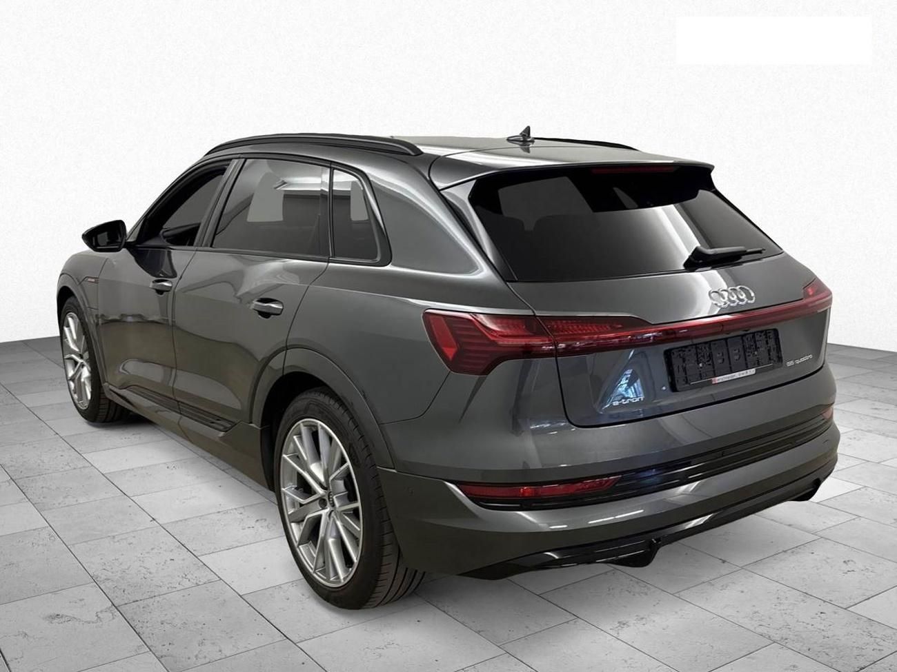 Audi e-tron, 55 QUATTRO 300kw S LINE SOH97% - fotka 3