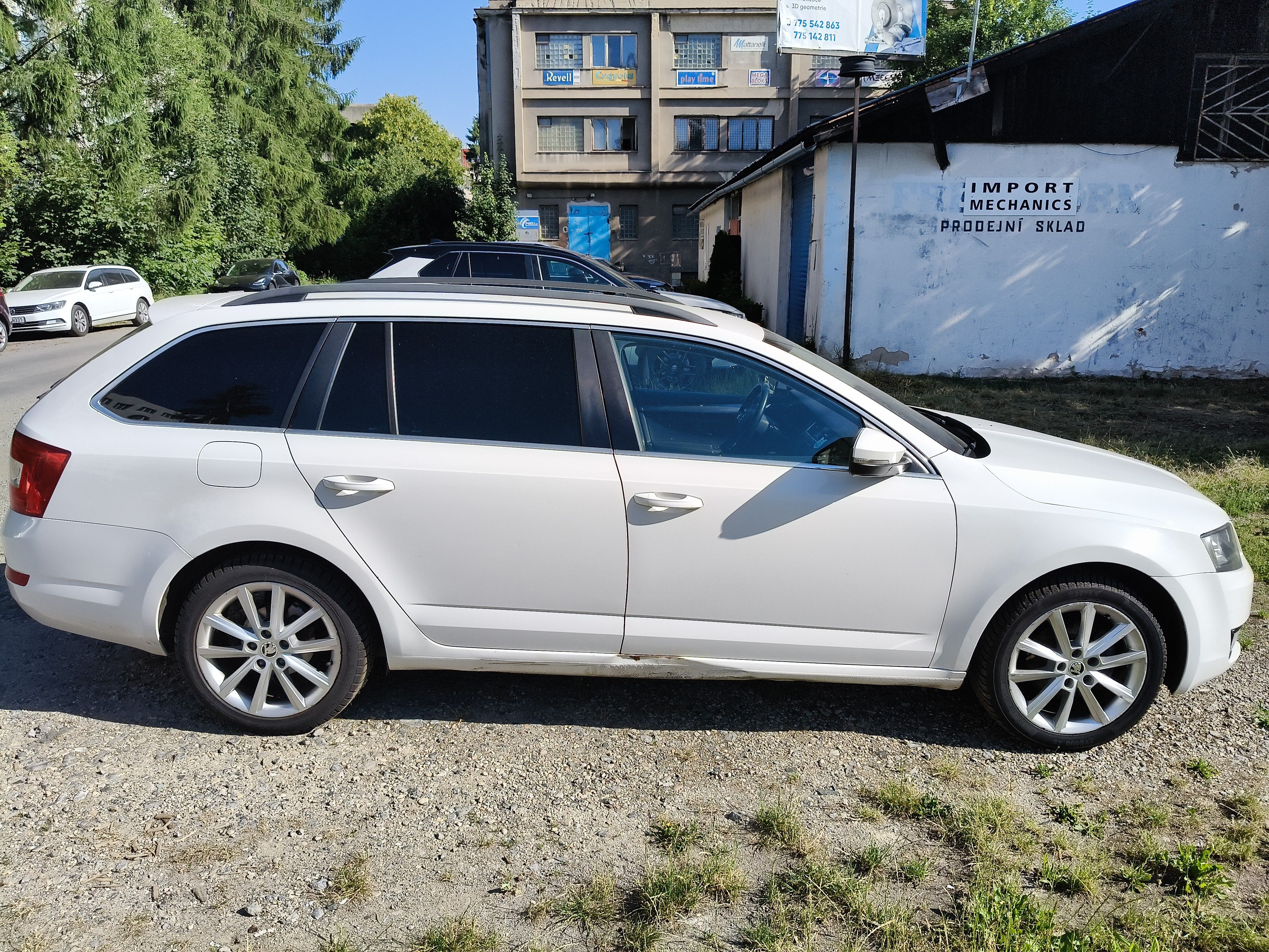 Škoda Octavia - fotka 4