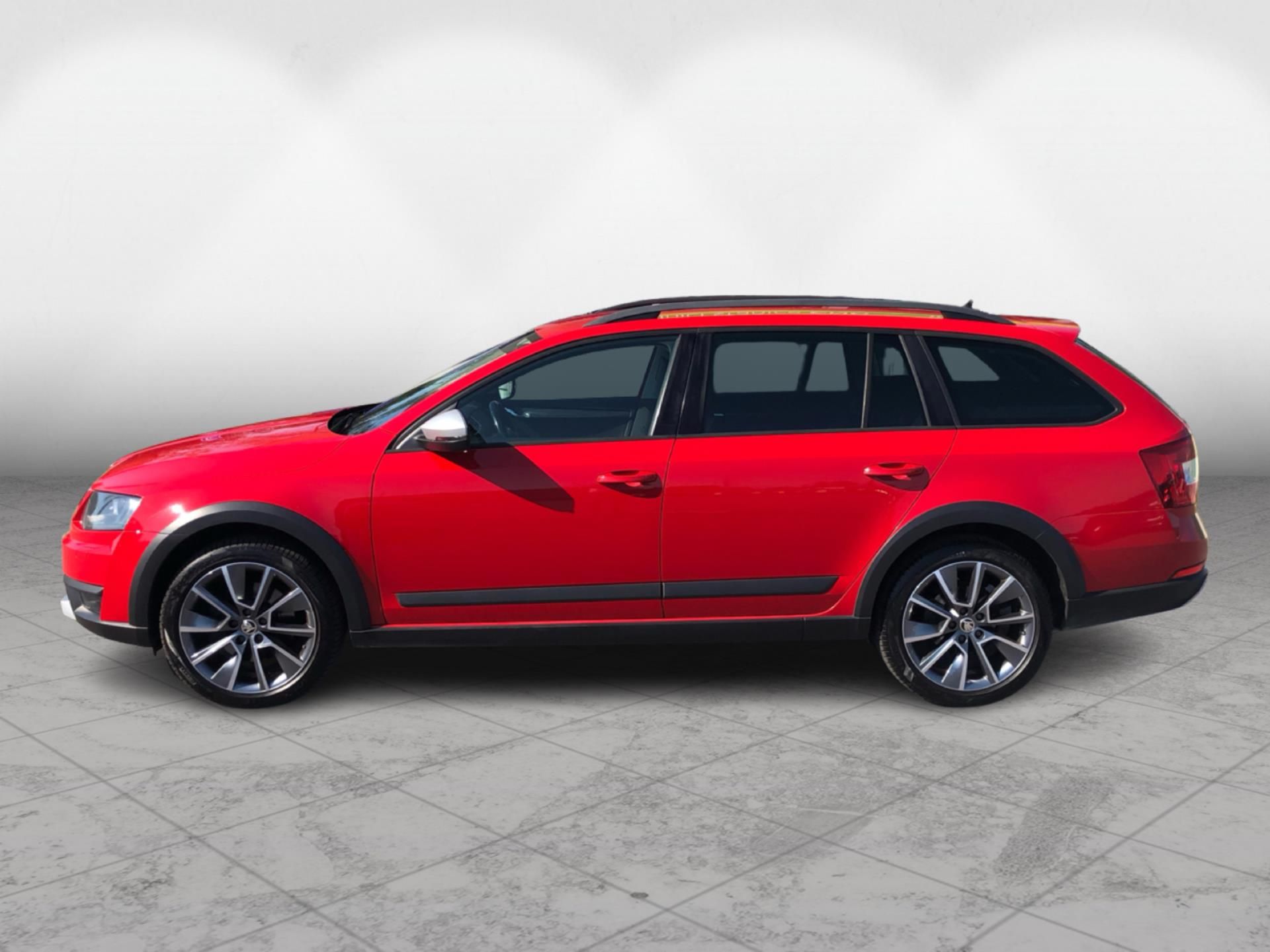 Škoda Octavia, III 4x4 Scout 2,0 TDI CR /135k - fotka 3
