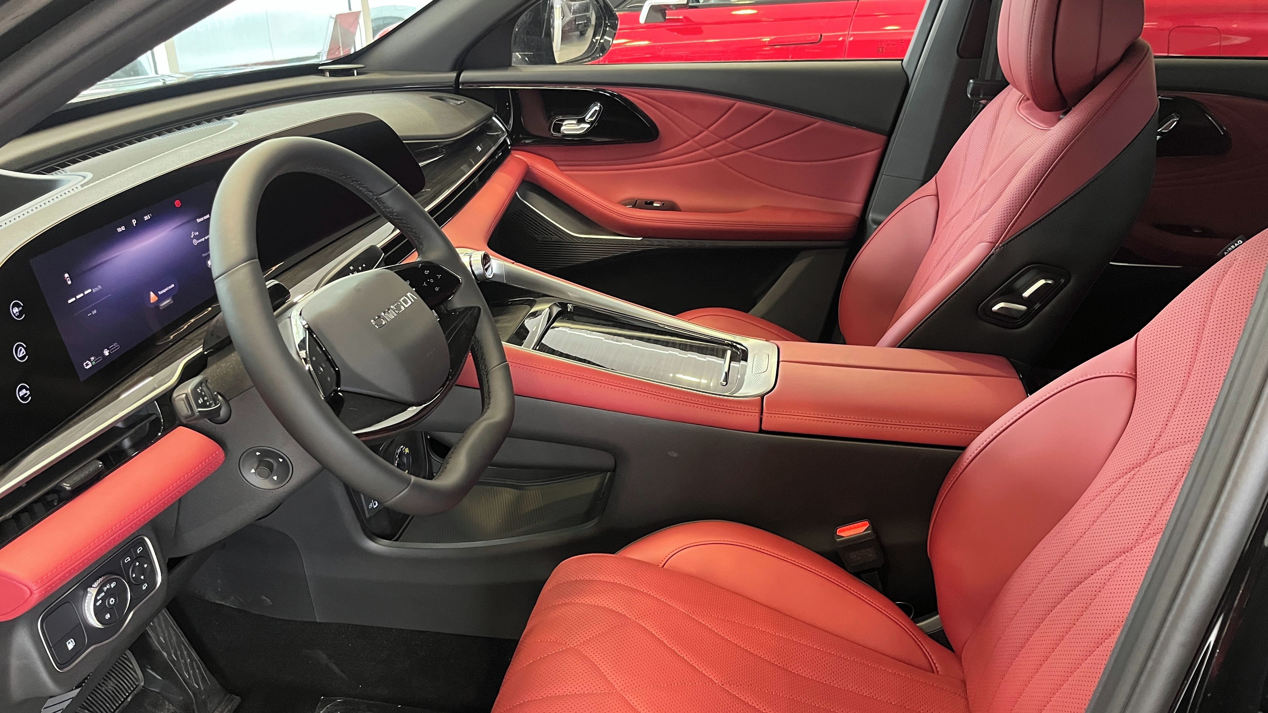 Omoda 9, Premium PHEV - fotka 6