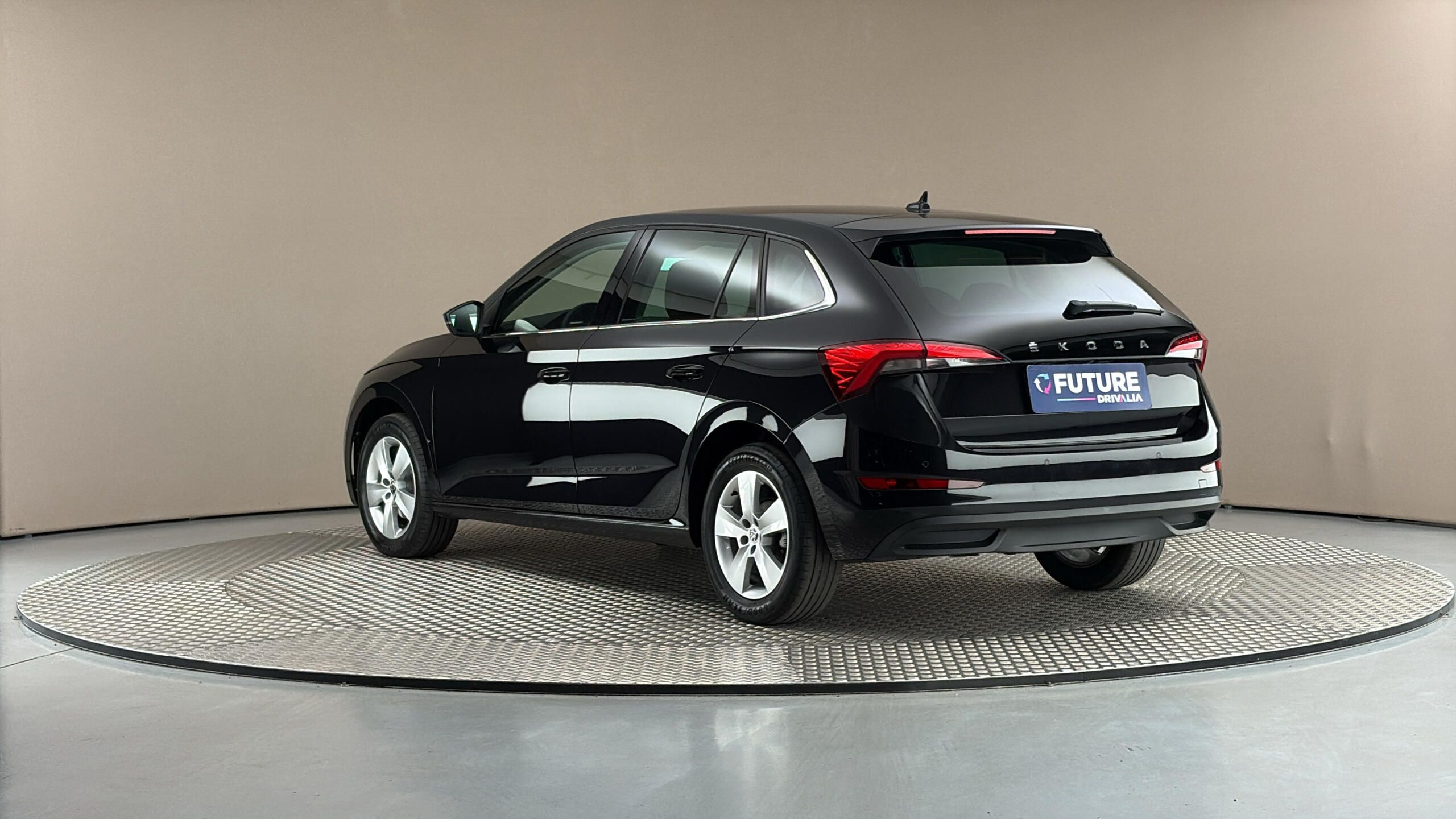 Škoda Scala, 1.0 TSI Style - fotka 2