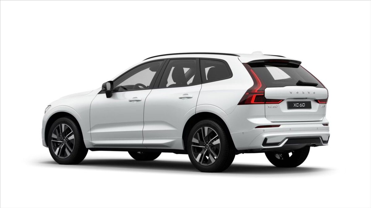 Volvo XC60, 2,0 B5  Plus Dark - fotka 2