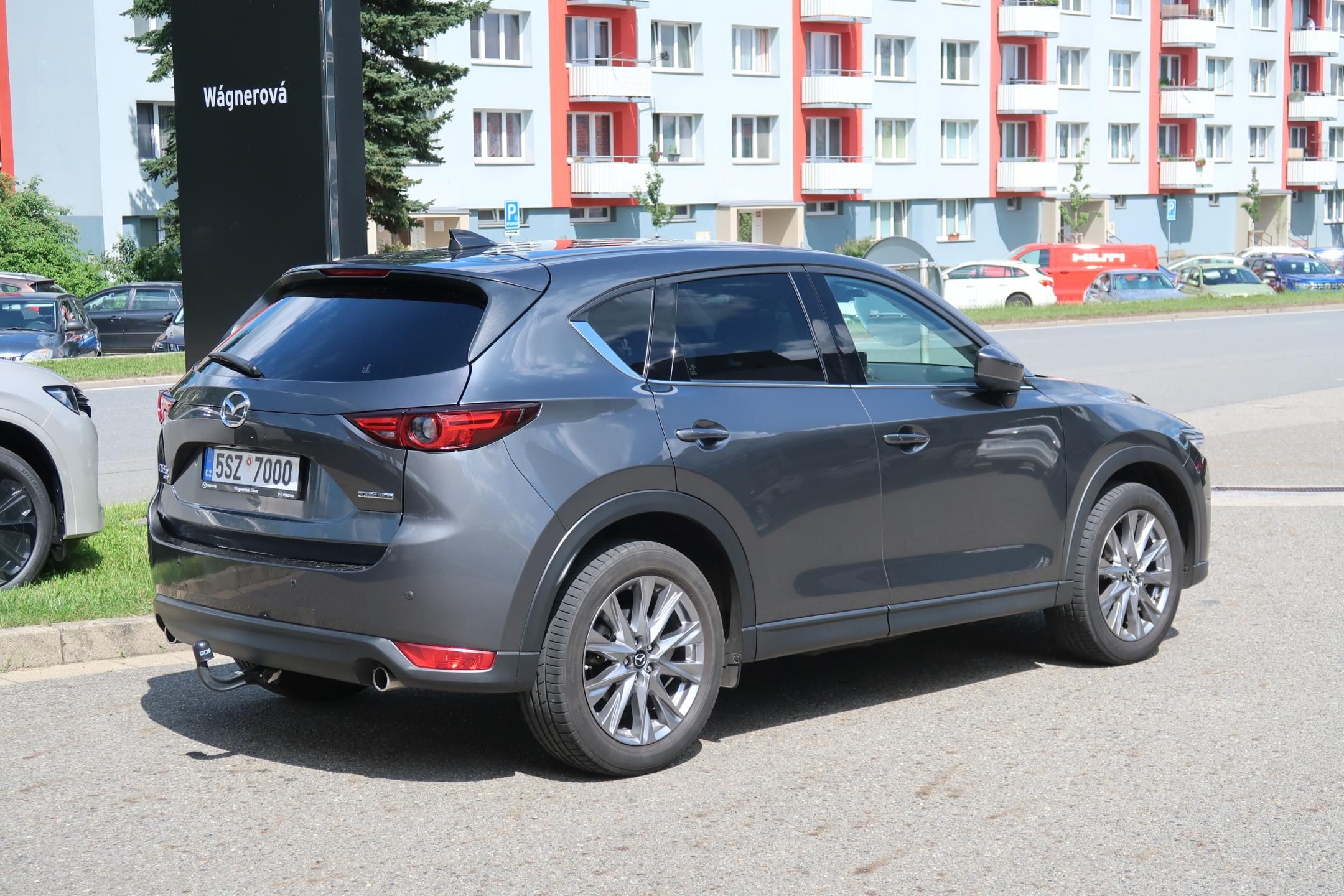 Mazda CX-5, 2,5 G194 AWD AT bílá kůže,tažn - fotka 5