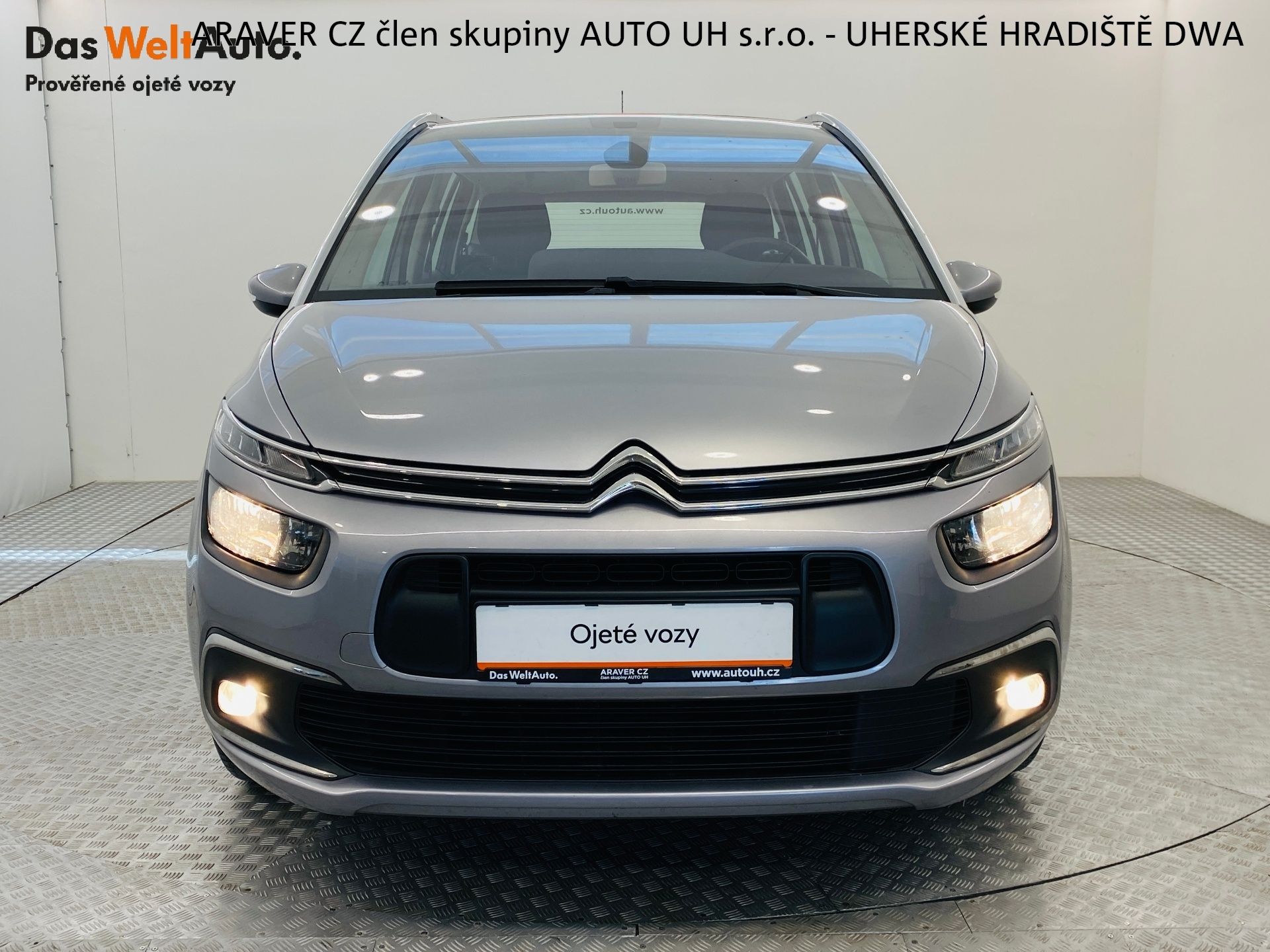 Citroën Grand C4 Picasso, 1.6 HDi 88kW 1.Majitel - fotka 4