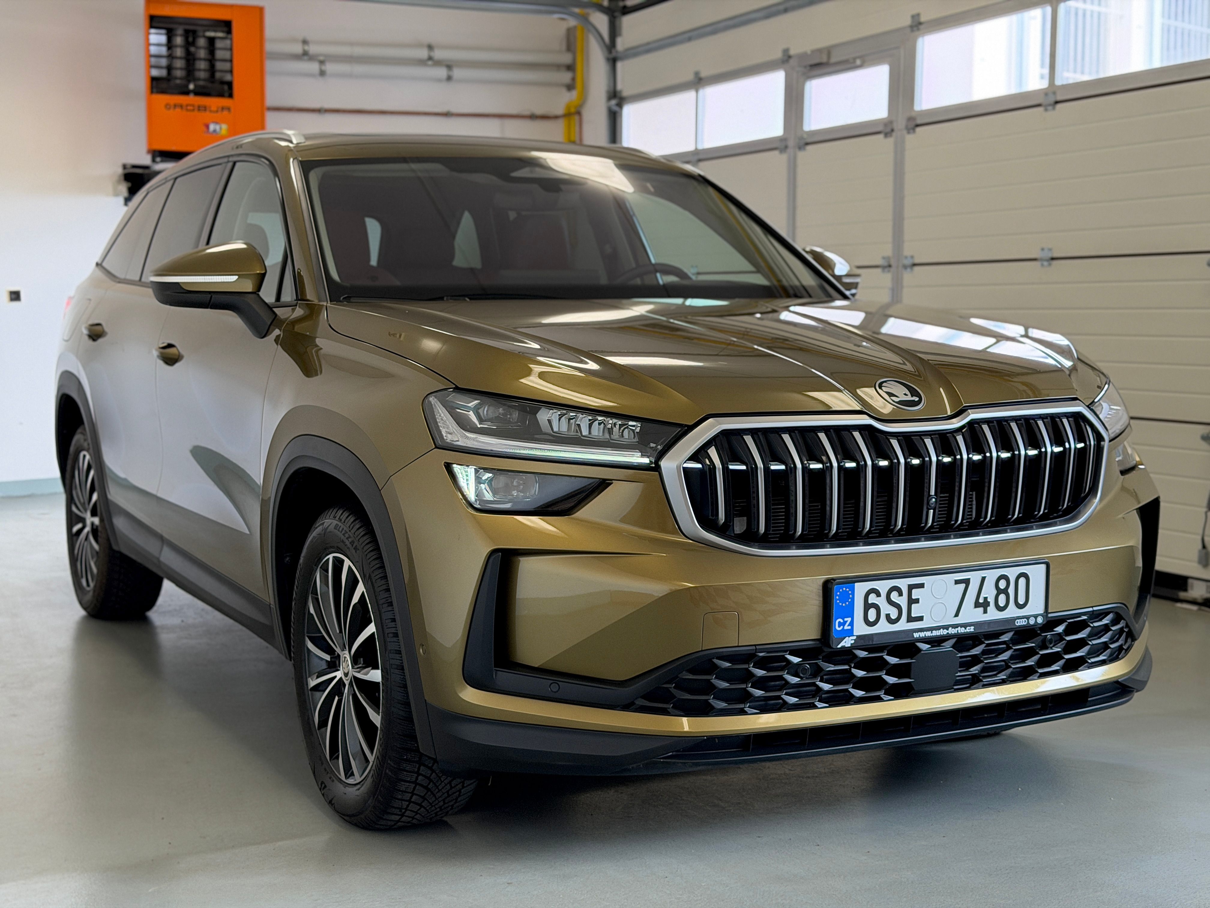 Škoda Kodiaq, 2.0 TDI DSG 4x4 Exclusive PANO - fotka 4