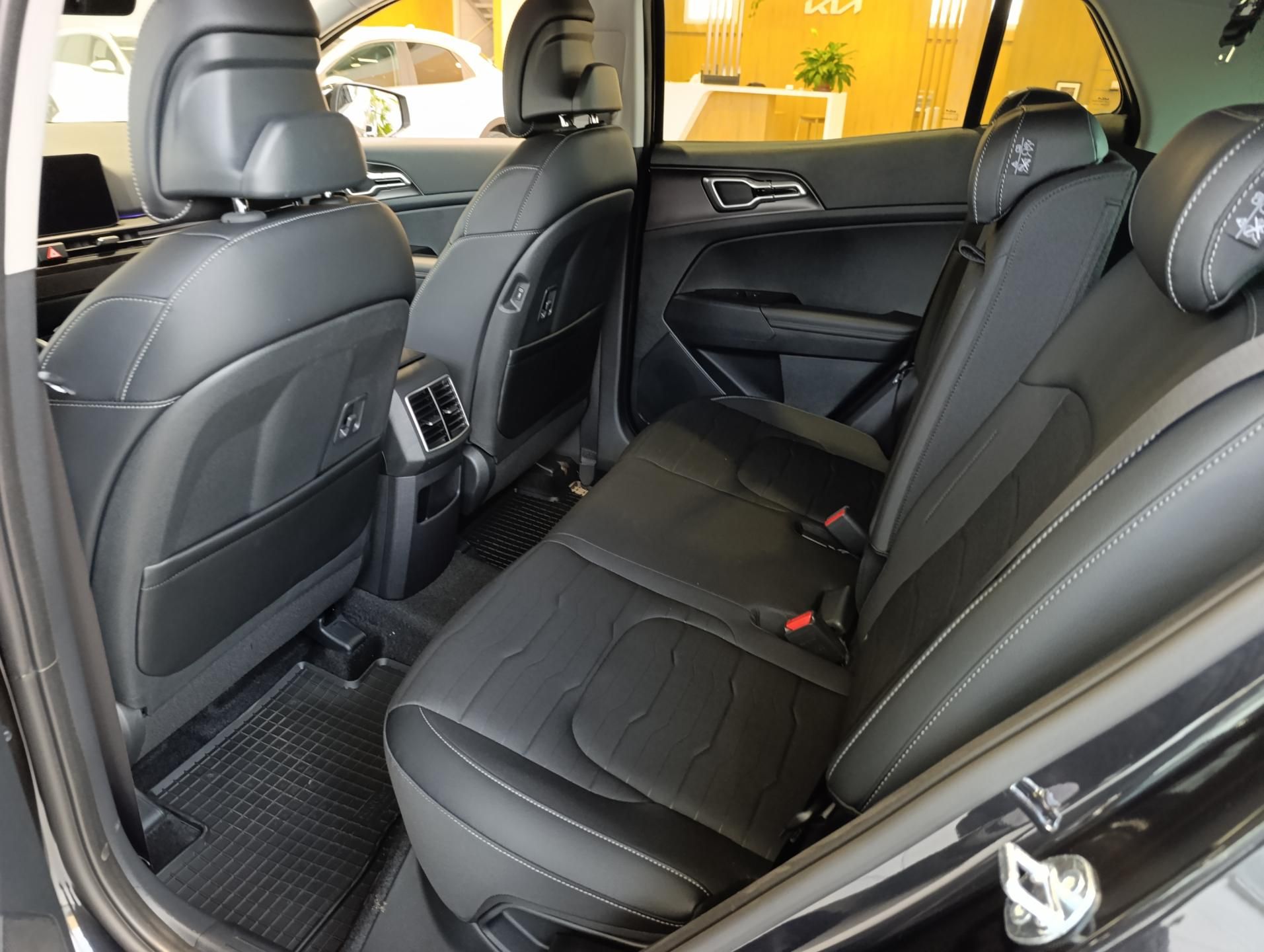 Kia Sportage, 1.6 T-GDi TOP 4x2 7DCT - fotka 5