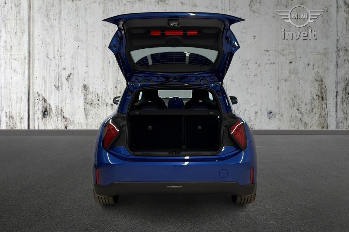 Mini Cooper, SE - fotka 4