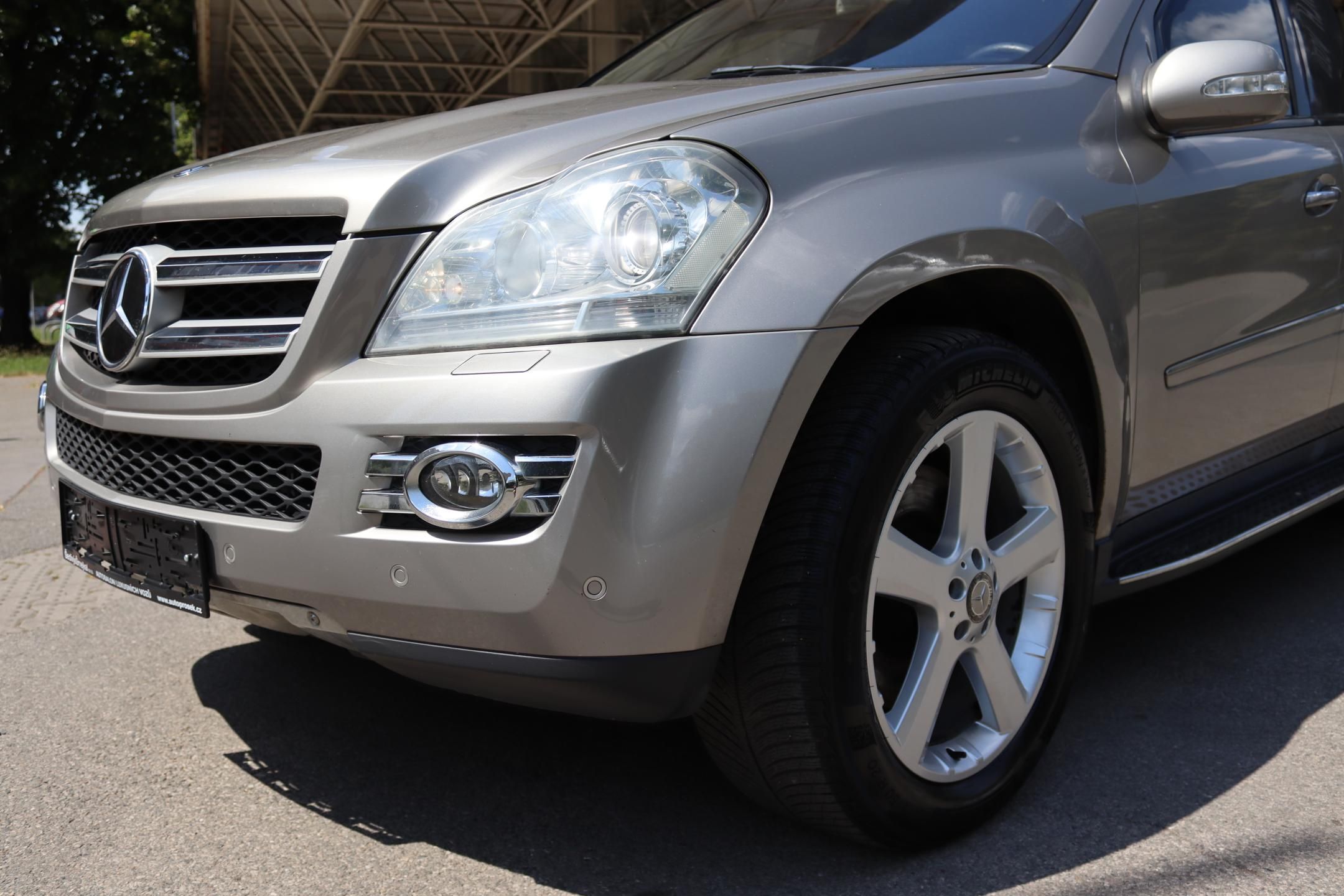 Mercedes-Benz GL, 420CDI 4MATIC 225kW - fotka 5