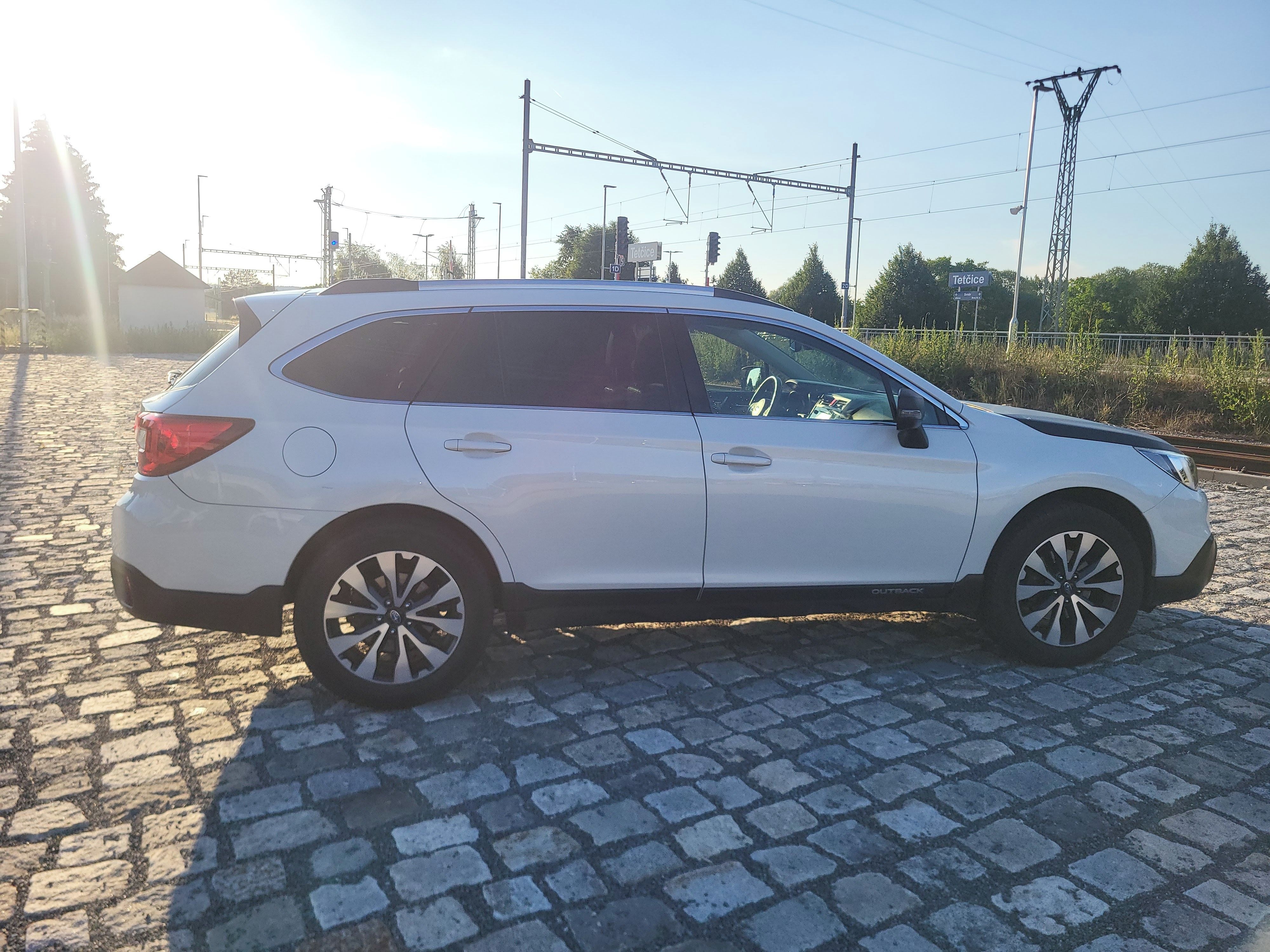 Subaru Outback, garážovaný vůz - fotka 6