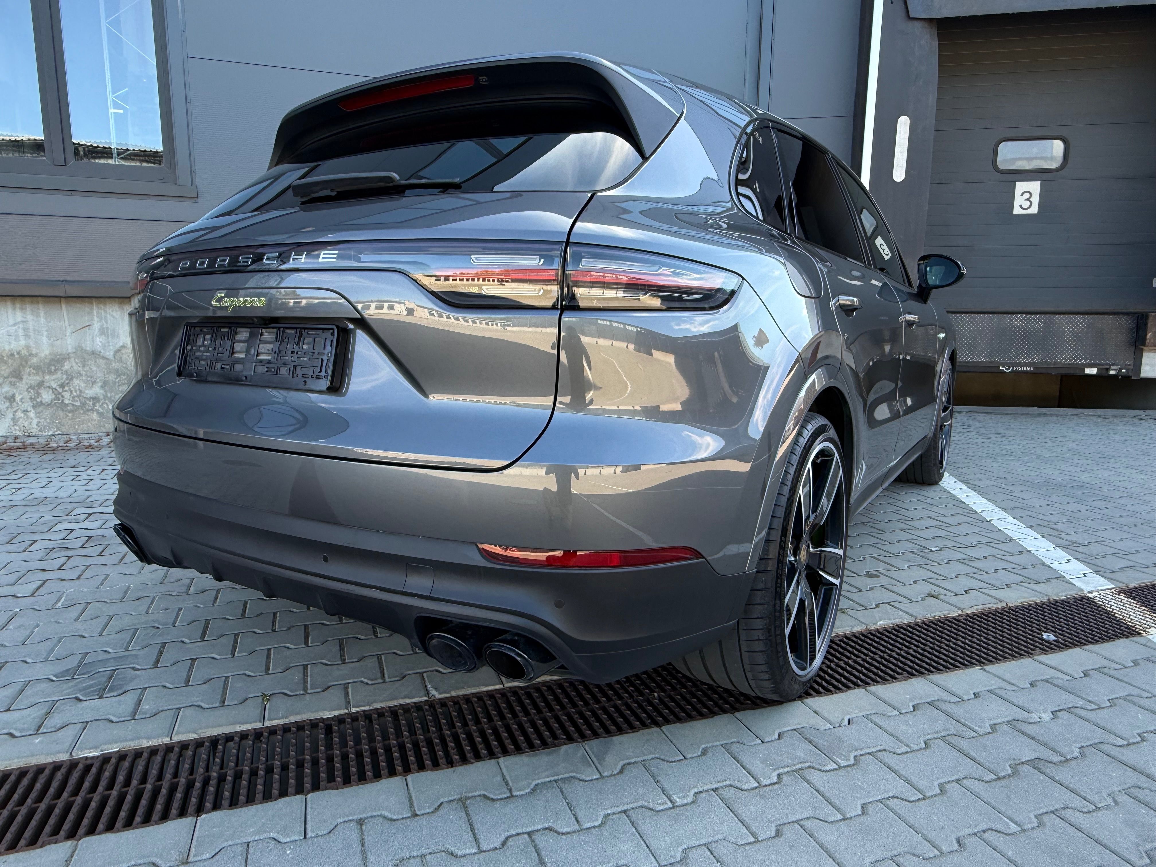 Porsche Cayenne, E-Hybrid | Panorama - fotka 5