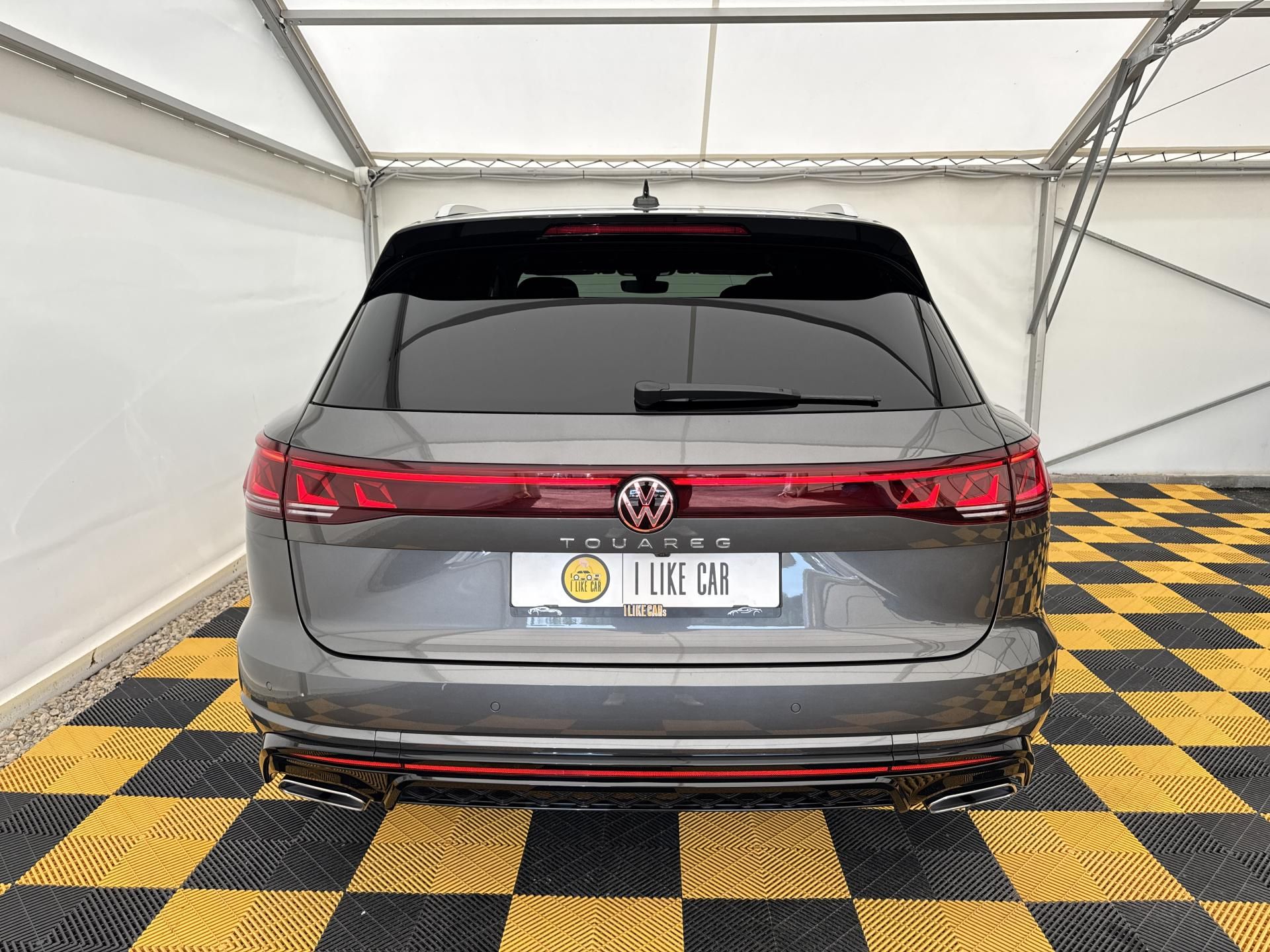 Volkswagen Touareg, 3.0Tdi*1-MAJ*DPH*R-LINE*HUD* - fotka 6