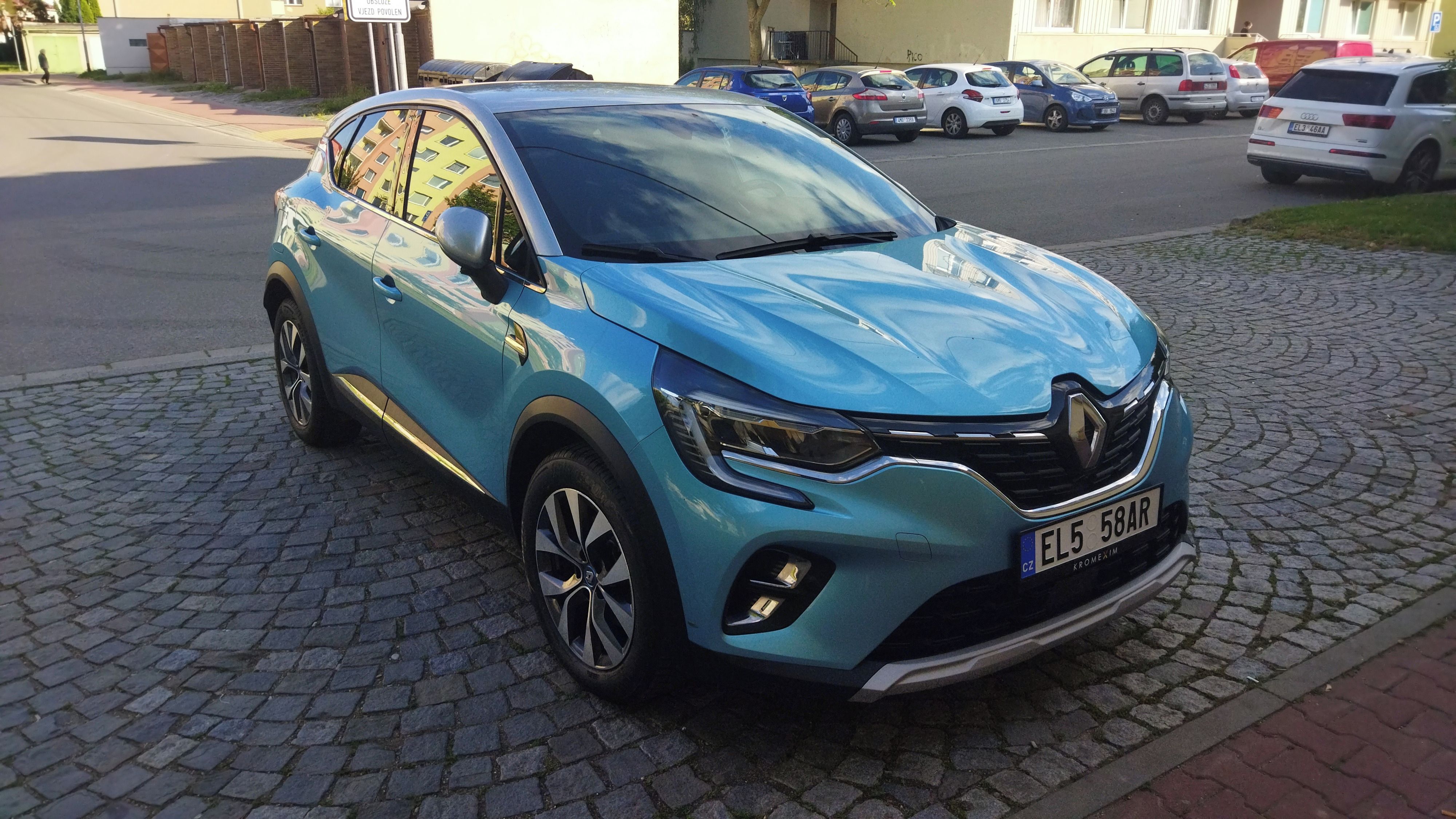 Renault Captur - fotka 2