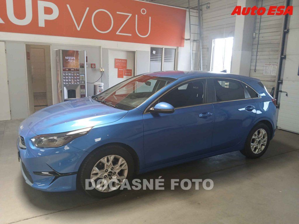 Kia Cee´d, 1.5 T- GDI,ČR,servis.kniha - fotka 3