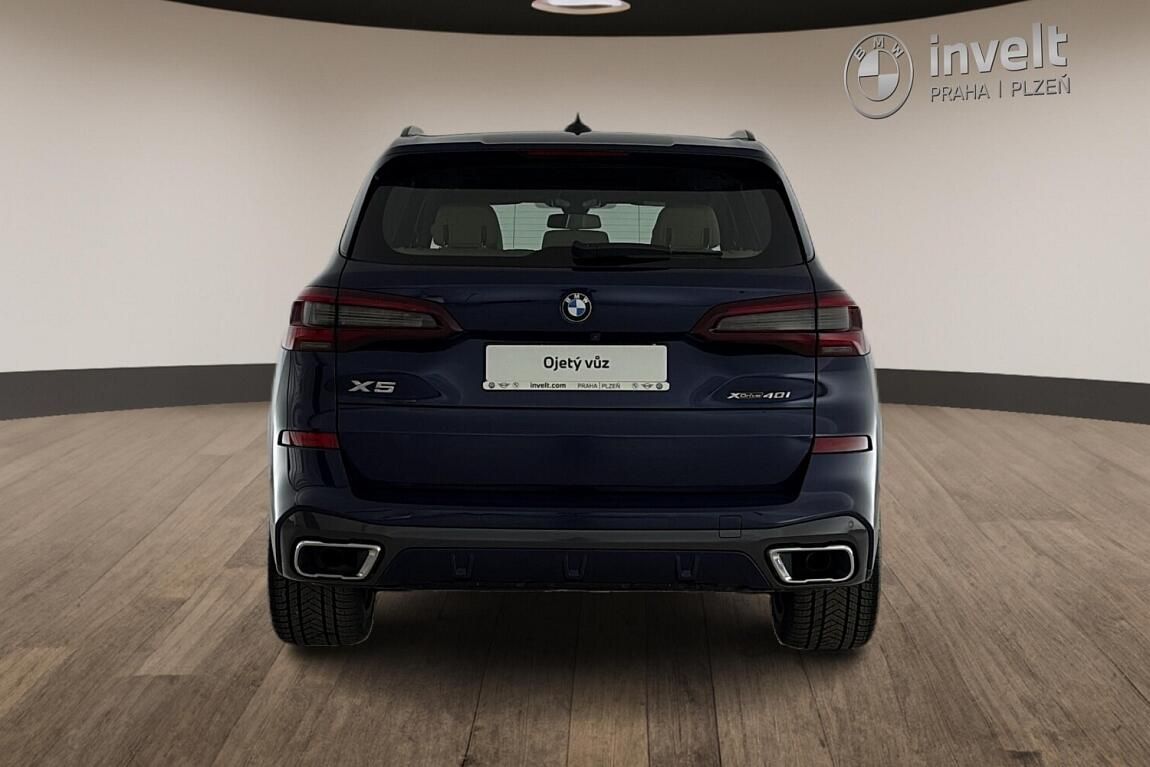 BMW X5, xDrive40i - fotka 4