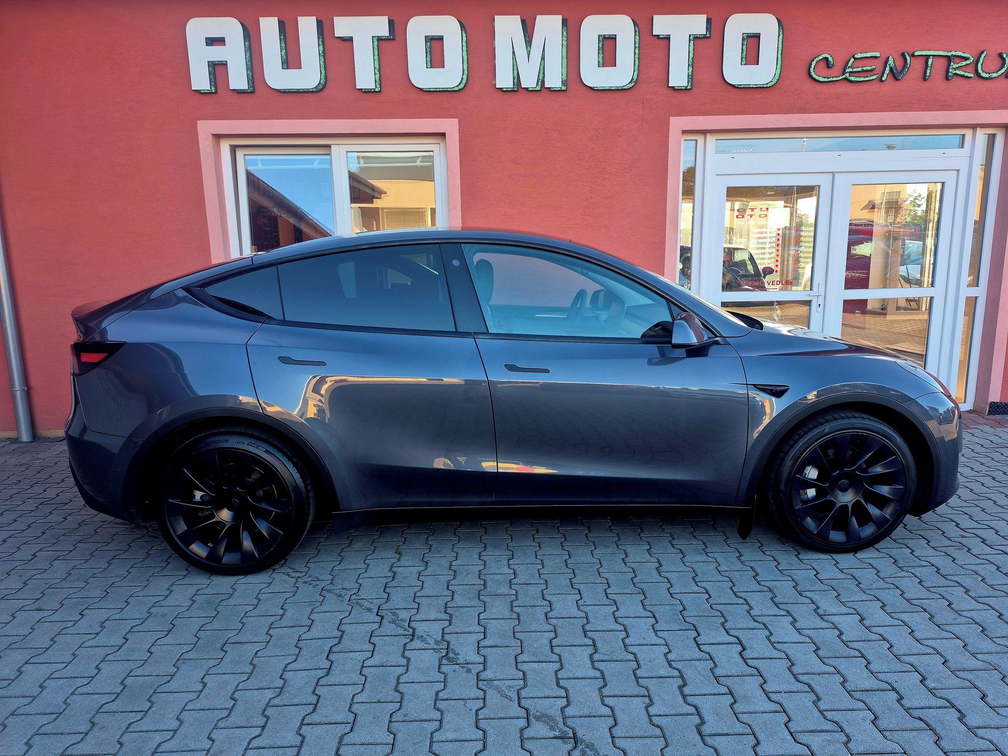 Tesla Model Y, Long Range Dual Motor, SOH 94, - fotka 5