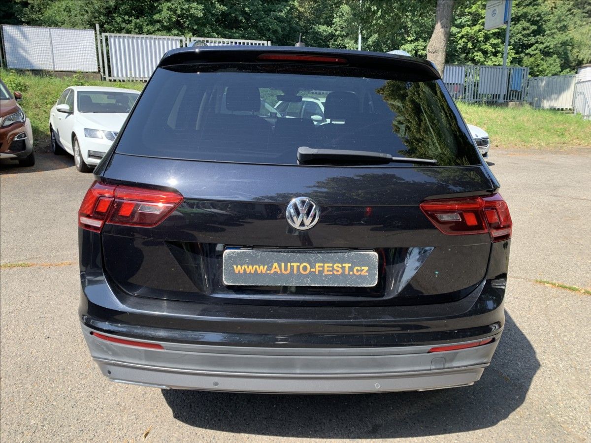 Volkswagen Tiguan, 2,0 TDI 4X4 DSG 140KW PANORAMA - fotka 6
