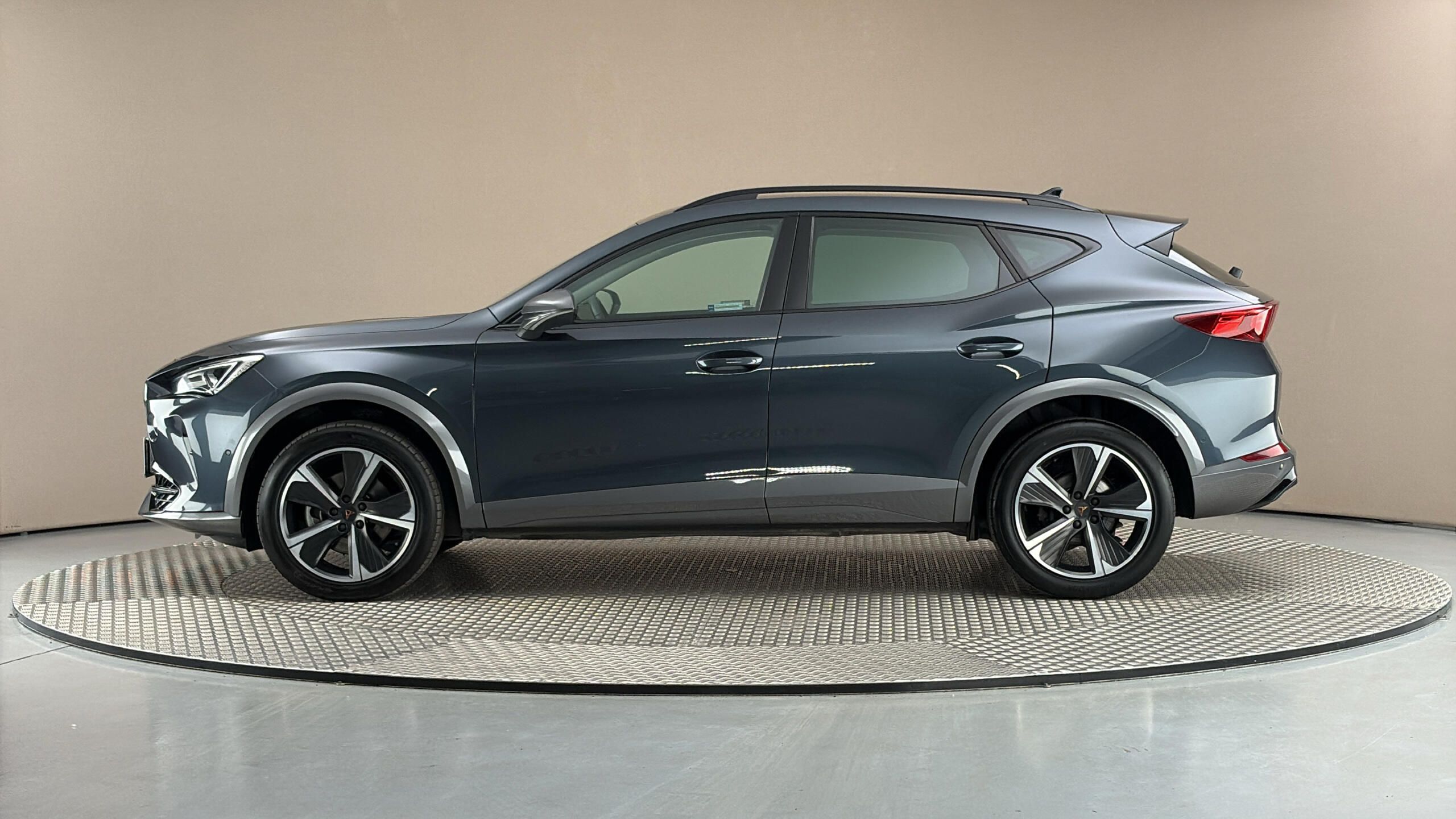 Cupra Formentor, 2.0 TSI DSG 4Drive - fotka 4
