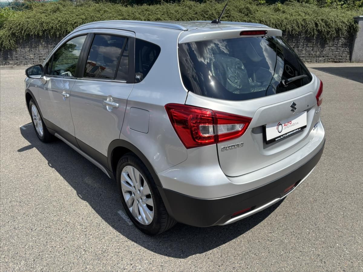Suzuki SX4 S-Cross, 1,4 HEV 4x4 Premium ADAPTIV - fotka 3