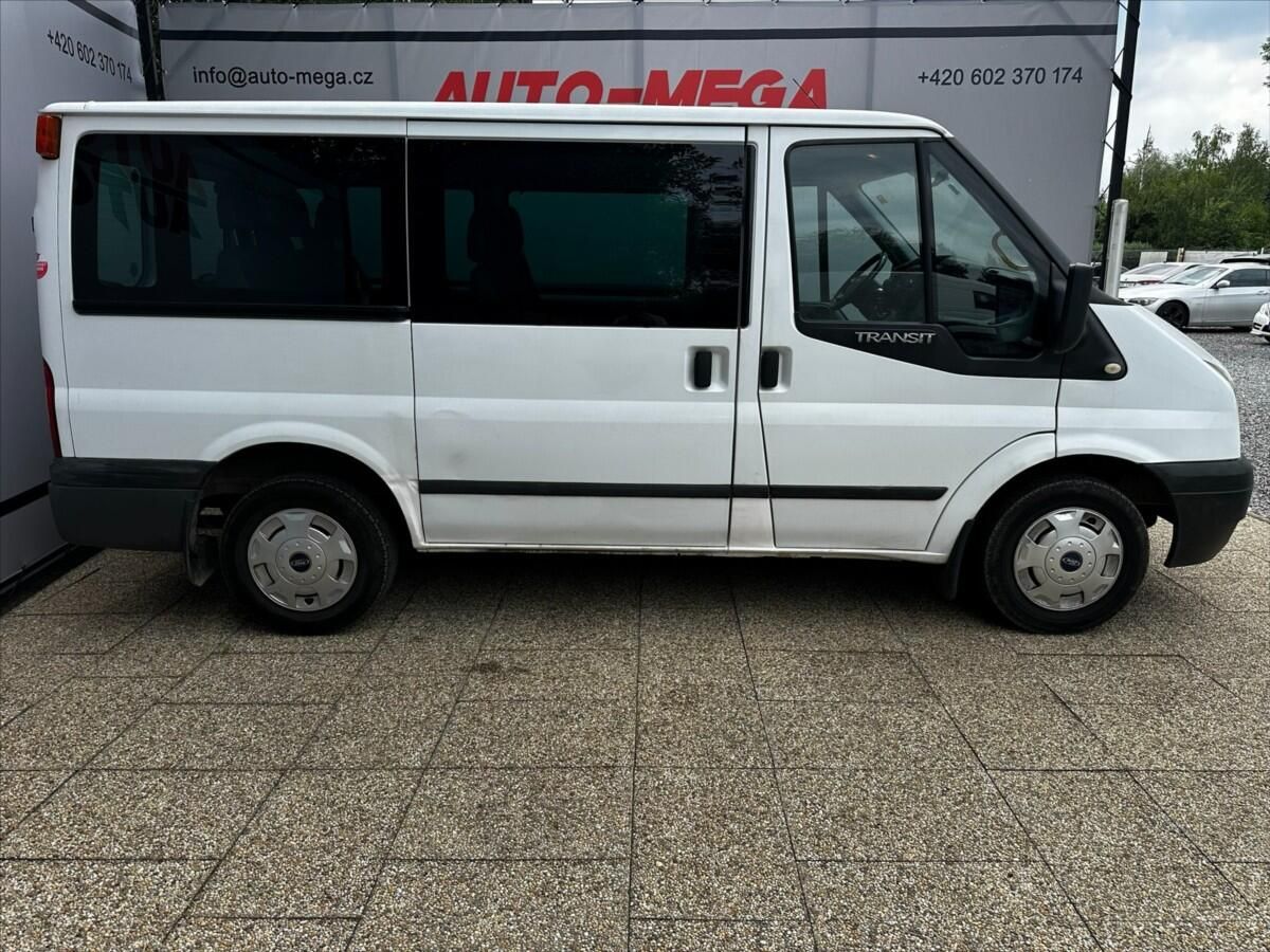 Ford Transit, 2.2 TDCi 74kW 9 míst L1H1 - fotka 4