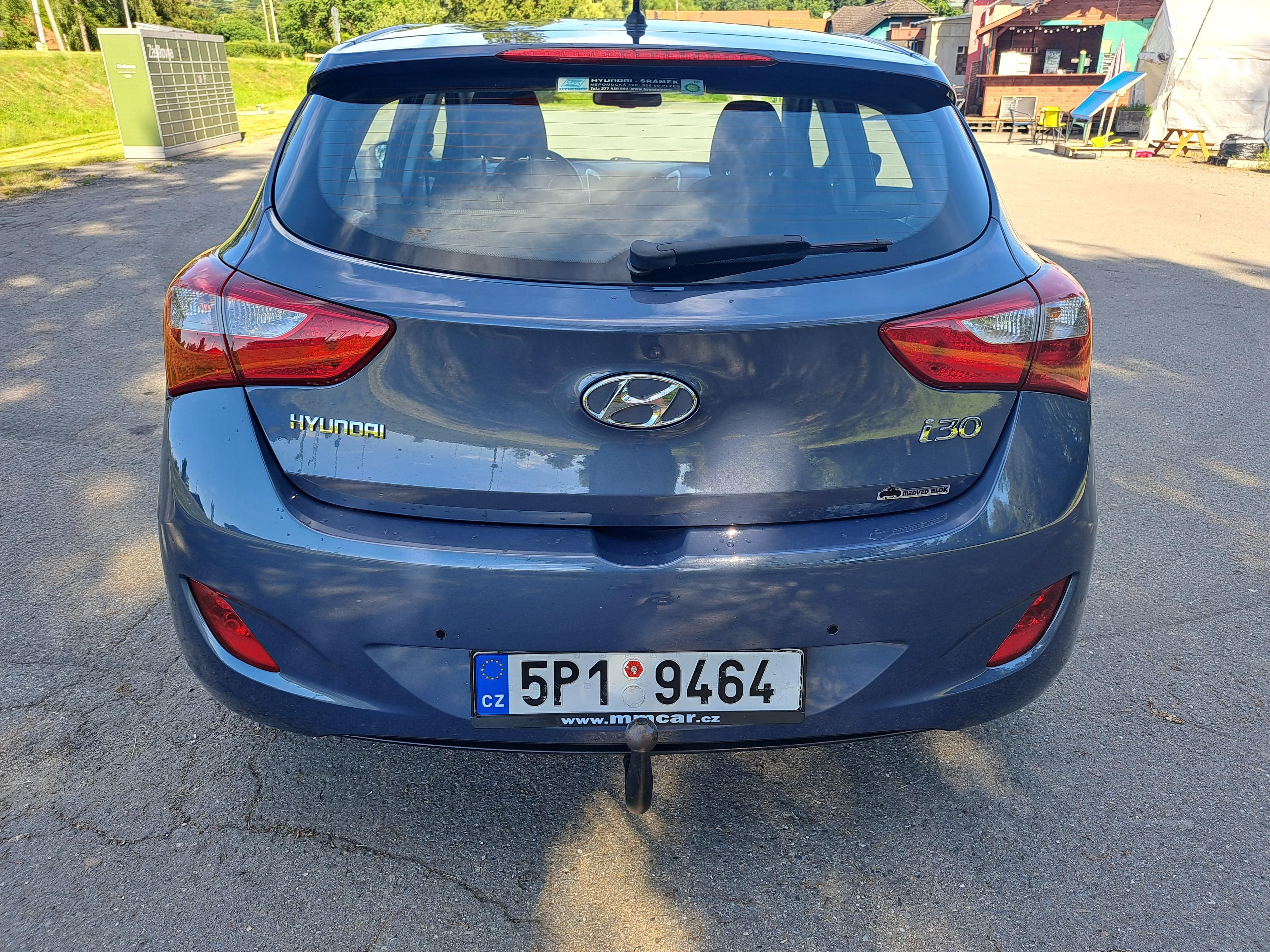 Hyundai i30, Hyundai i30 1,6 benzin - fotka 6