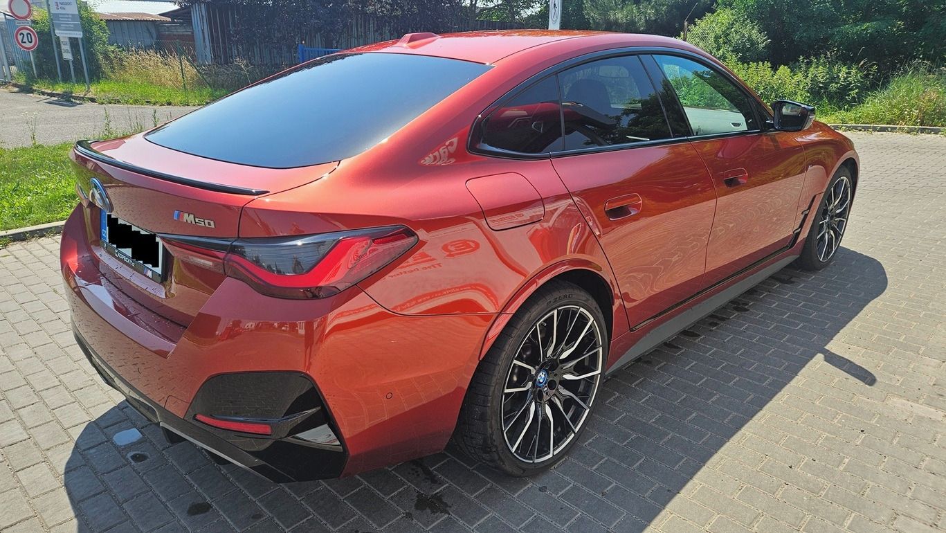 BMW i4, M50 xDrive SoH 98,3% M Sport - fotka 5