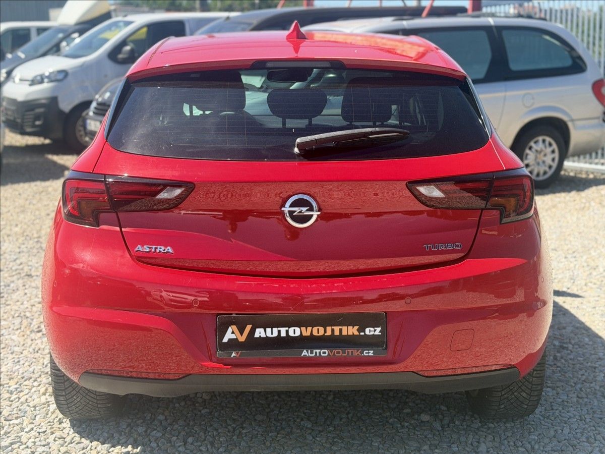 Opel Astra, 1,4 + TURBO 110kW 48tKm! - fotka 6
