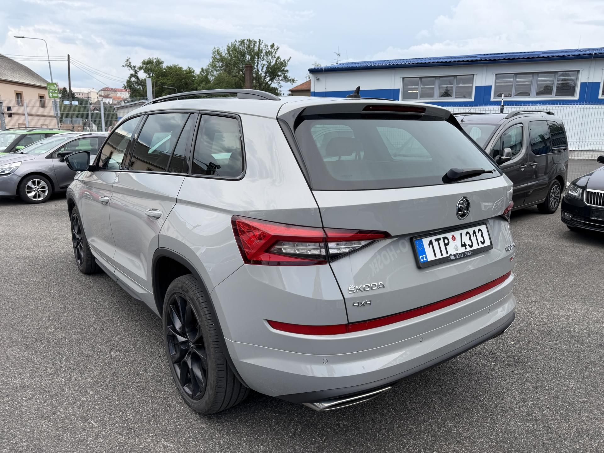 Škoda Kodiaq, RS, 176kw, tažné, ČR - fotka 2