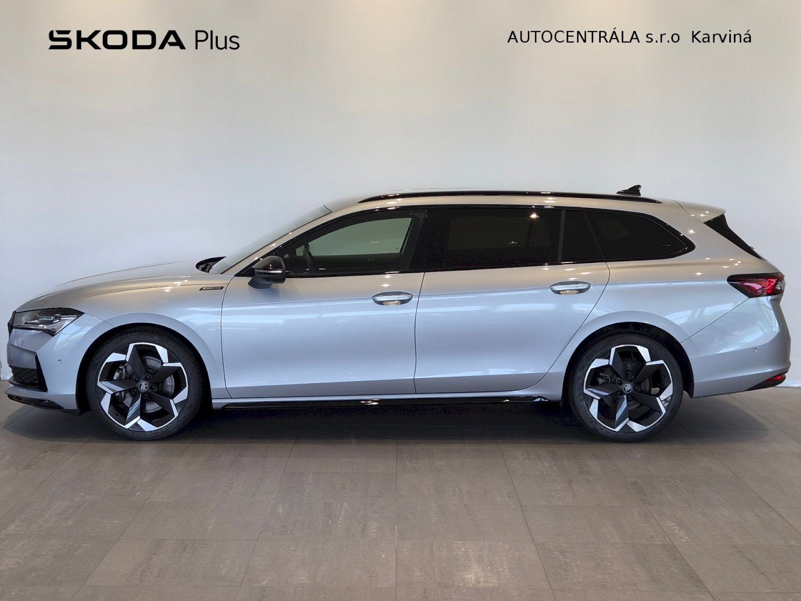Škoda Superb, DSG 4x4 2,0 TDI / 142 kW Sport - fotka 3