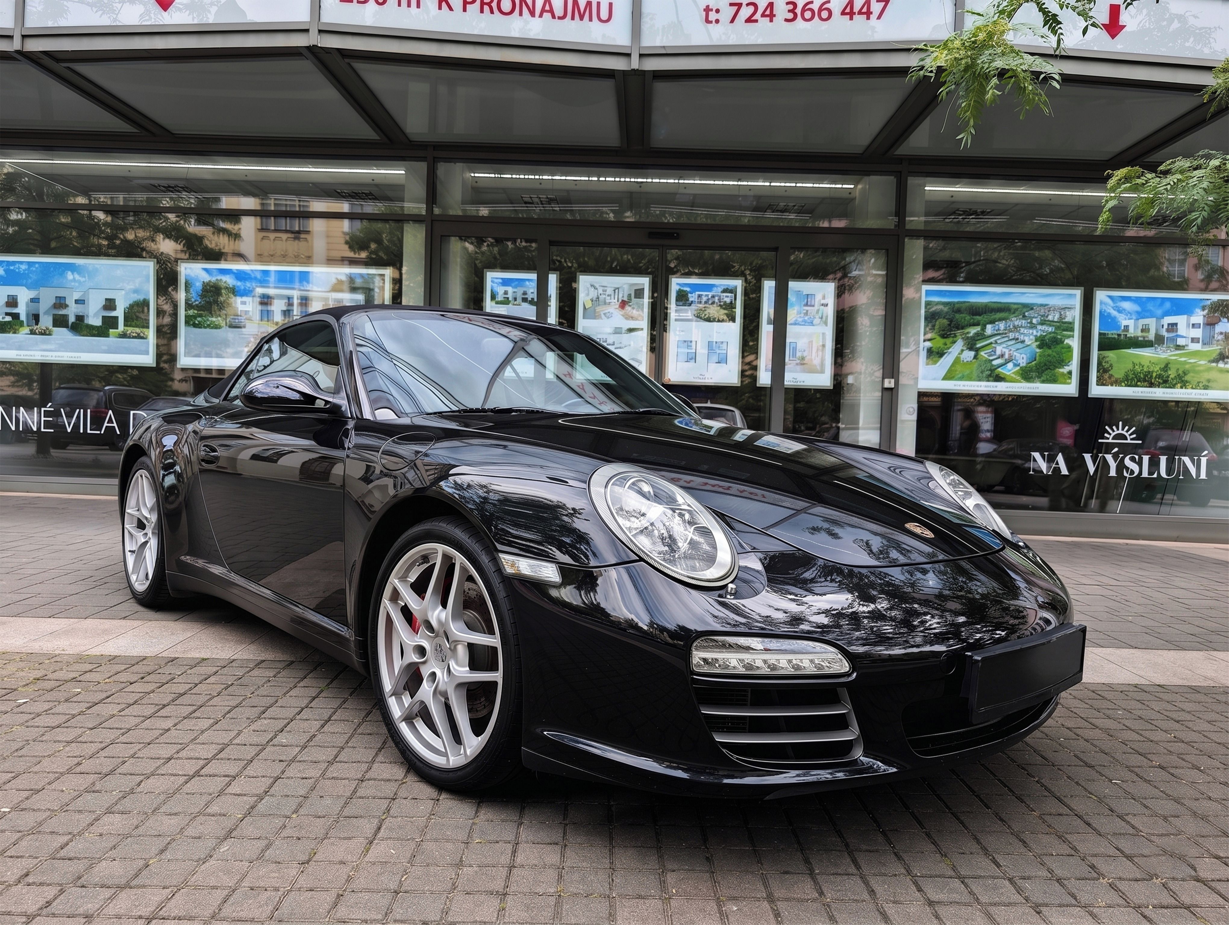 Porsche 911, PORSCHE 911 CARRERA