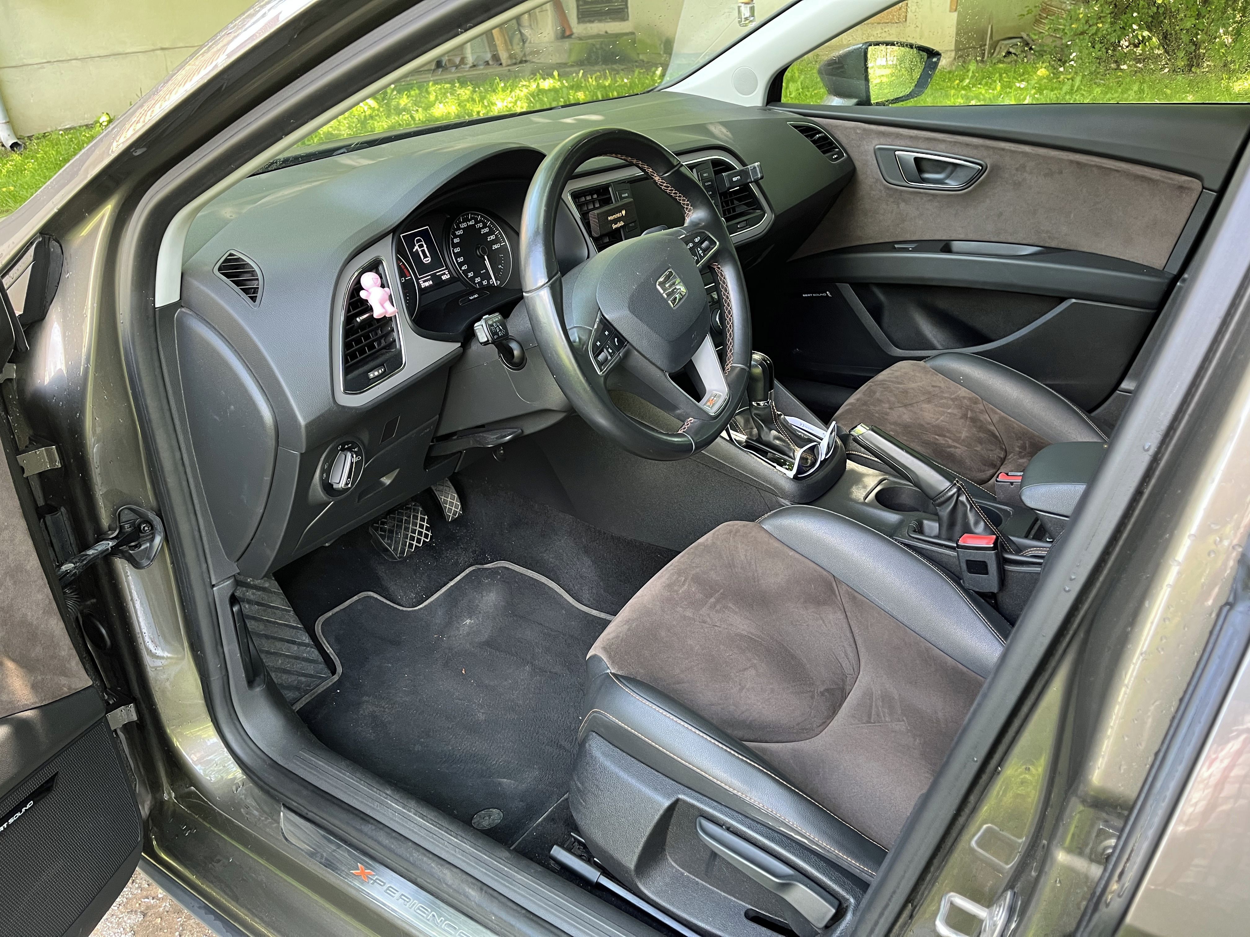 Seat Leon, SEAT Leon X-Perience 2.0 TDI - fotka 6