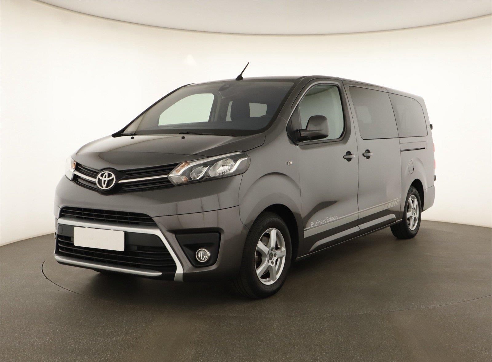 Toyota Proace Verso, 1.6 D-4D, 9 míst, L2, Tempomat - fotka 2
