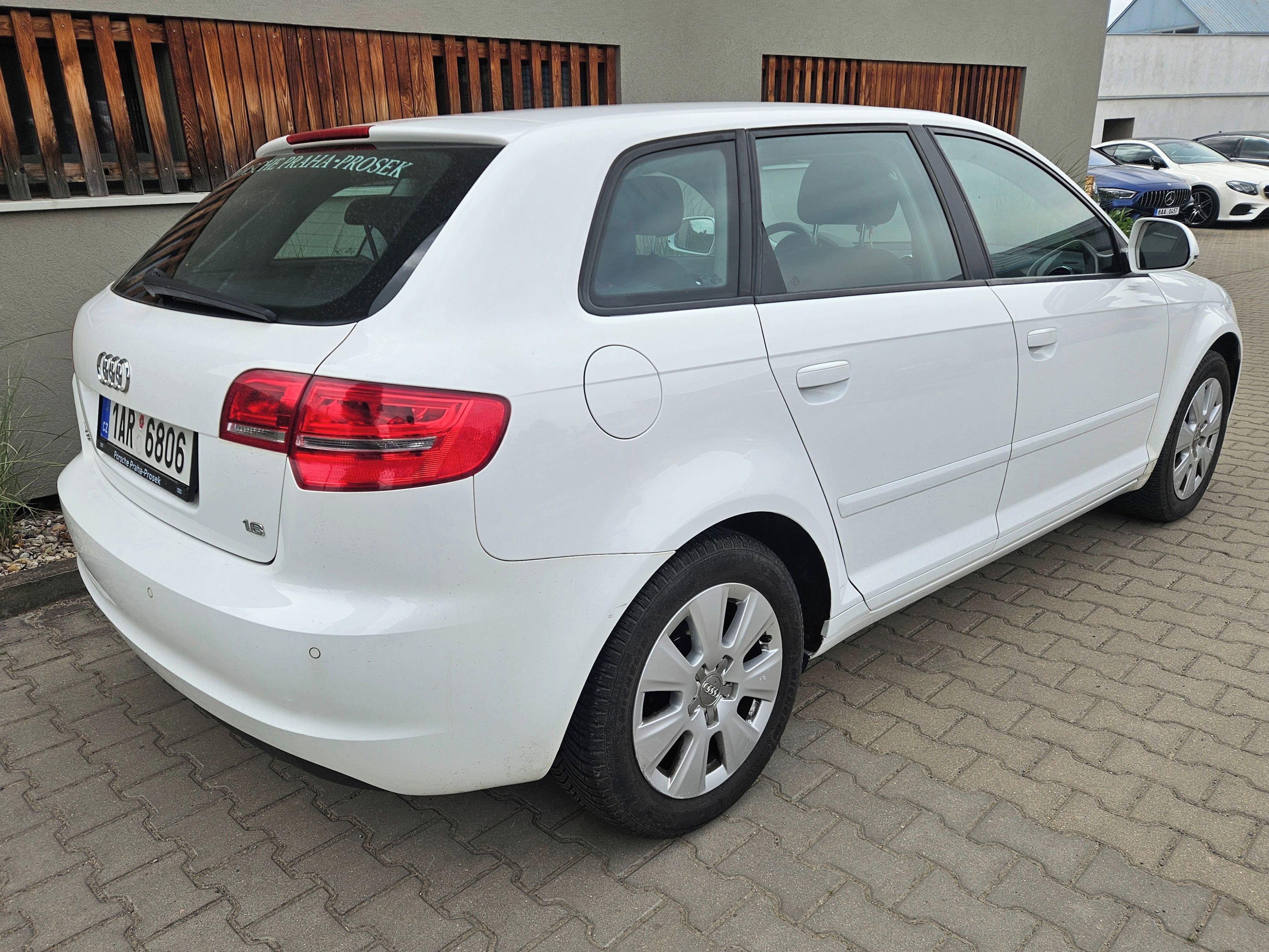 Audi A3, Sportback 1.6 MPI 75 kW ČR 1M - fotka 4