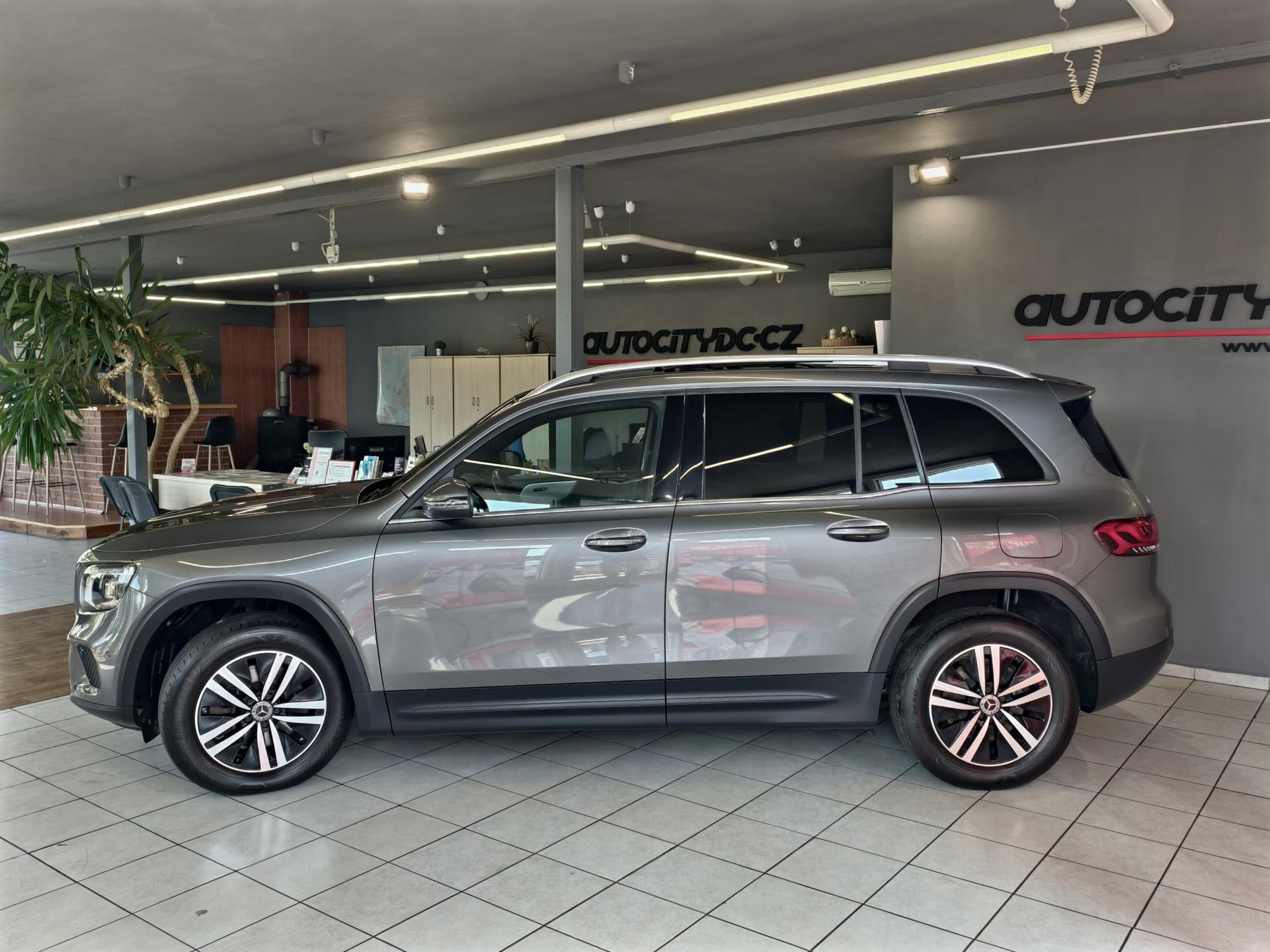 Mercedes-Benz GLB, 220 d 140kW, A/T, 7 MÍST, DPH - fotka 4