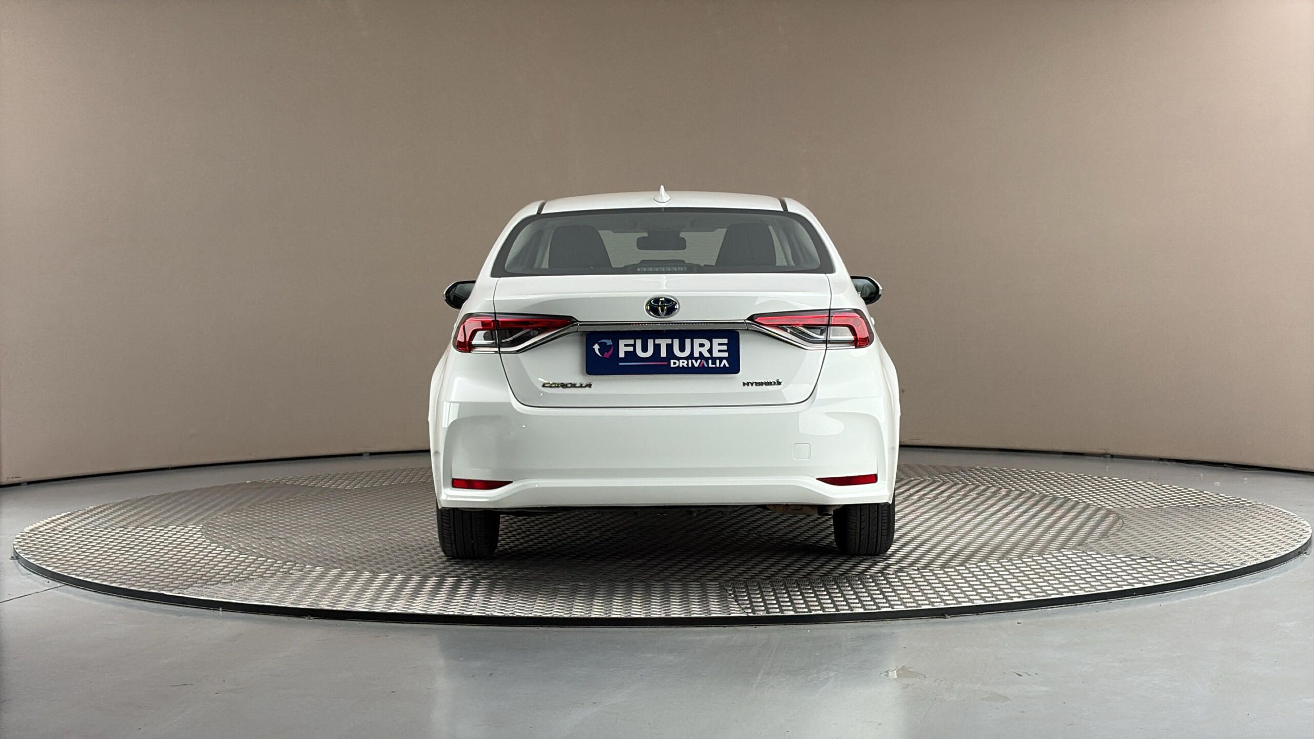 Toyota Corolla, 1.8 Hybrid AUT Active Sedan - fotka 5