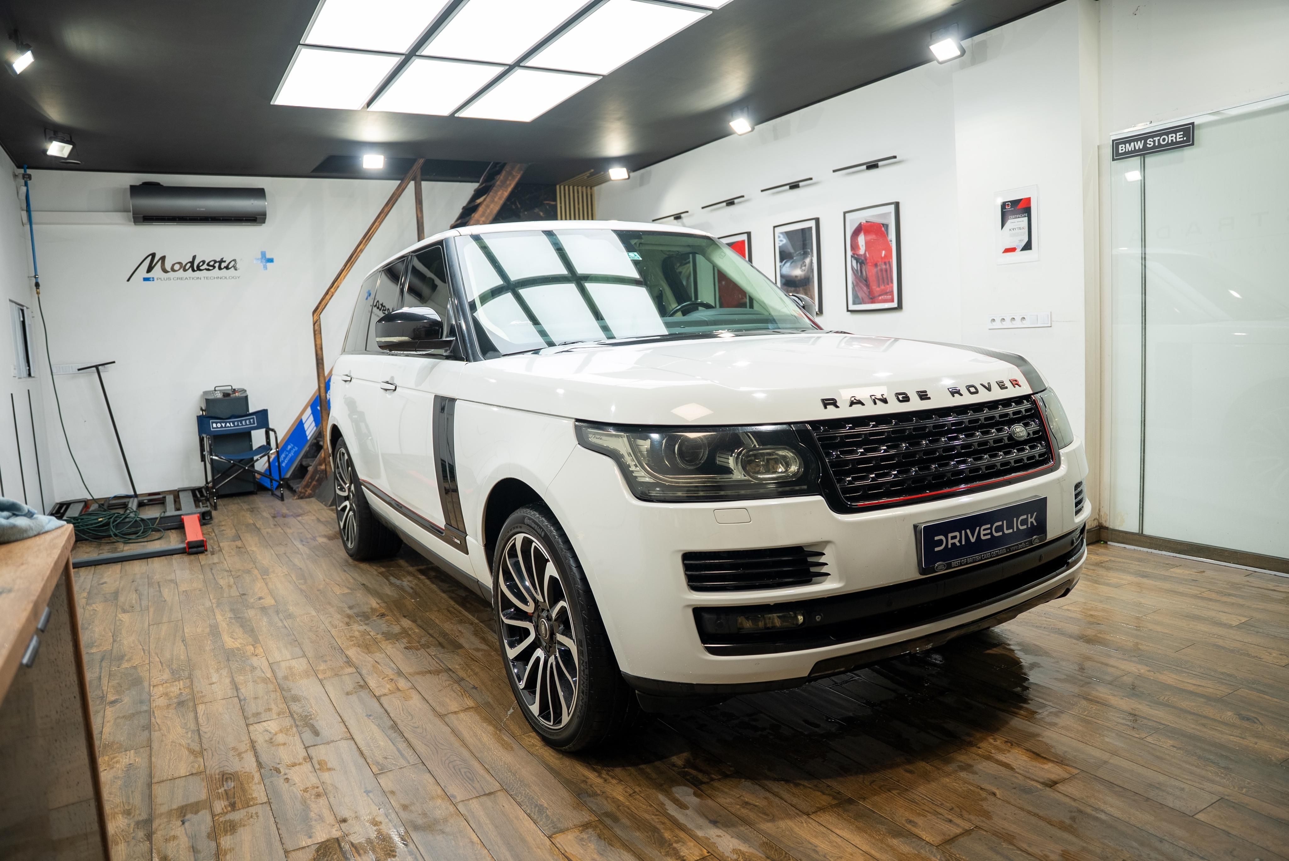 Land Rover Range Rover, Autobiography 4,4 SDV8 250 kW - fotka 3